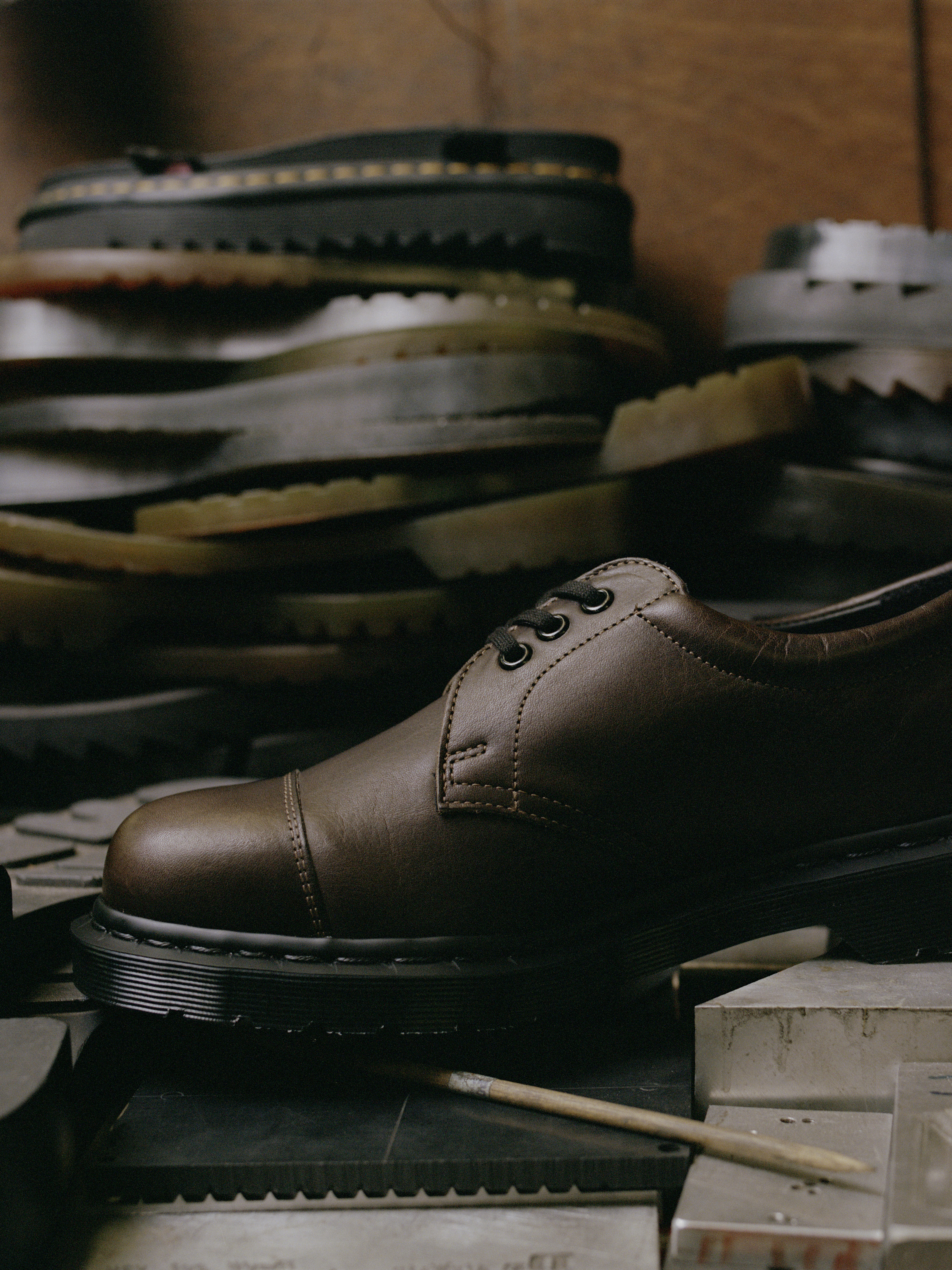 MHLZ x Dr. Martens: The Anti-Hype Shoe We Didn’t Know We Needed Vanity Teen 虚荣青年 MHLZ x Dr. Martens: The Anti-Hype Shoe We Didn’t Know We Needed MHLZ x Dr. Martens: The Anti-Hype Shoe We Didn’t Know We Needed Vanity Teen 虚荣青年