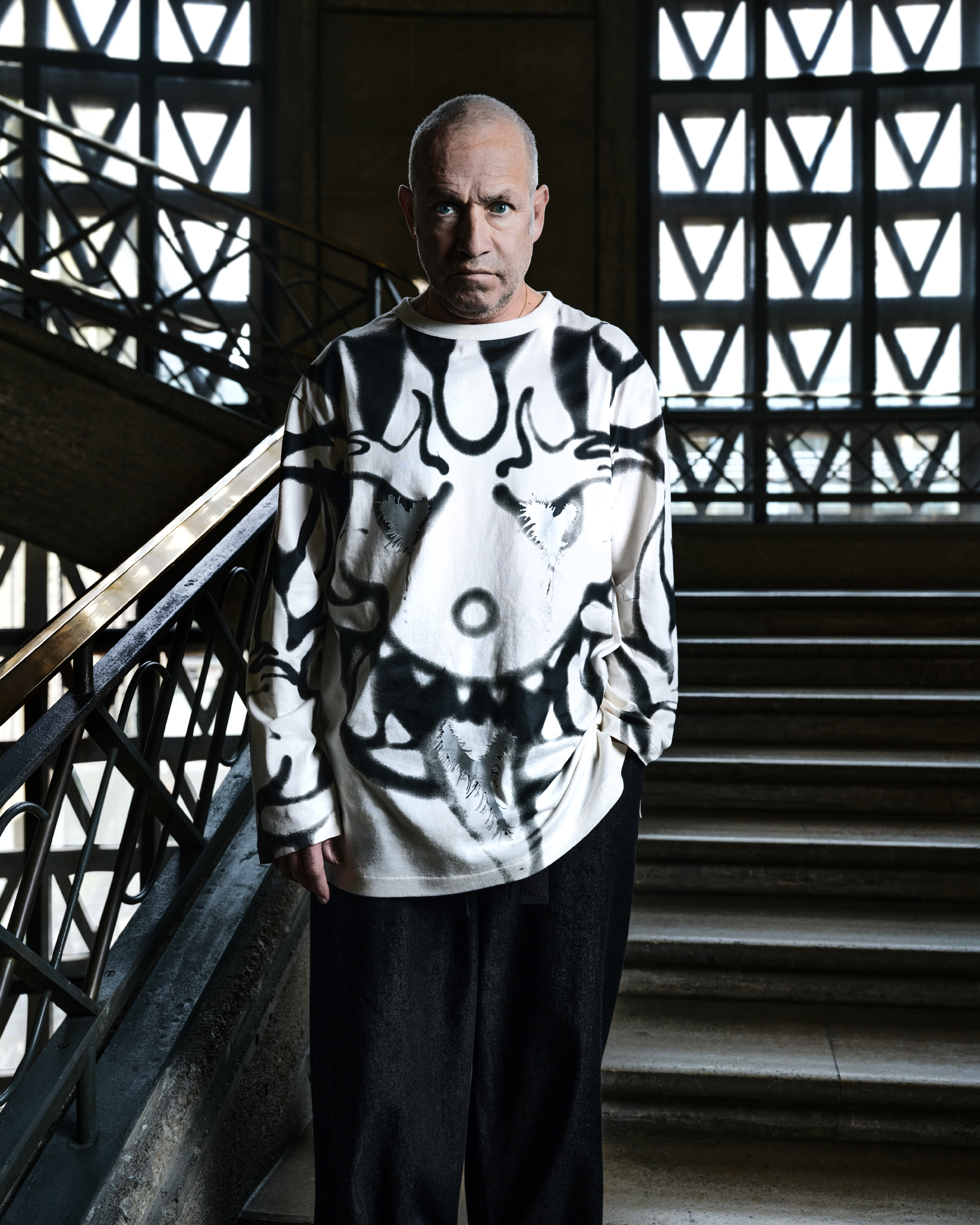 Mark Gonzales Doesn’t Model Y-3. He Becomes It. Vanity Teen 虚荣青年 Mark Gonzales Doesn’t Model Y-3. He Becomes It. Mark Gonzales Doesn’t Model Y-3. He Becomes It. Vanity Teen 虚荣青年