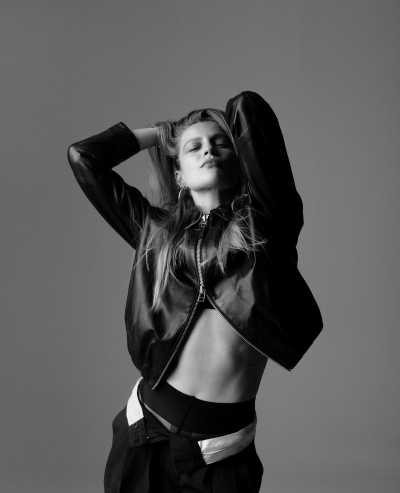Bryan Adams Is Behind the Camera for Blauer FW26/27, and the Real Headliners Are London’s Next Generation Bryan Adams Is Behind the Camera for Blauer FW26/27, and the Real Headliners Are London’s Next Generation Vanity Teen 虚荣青年