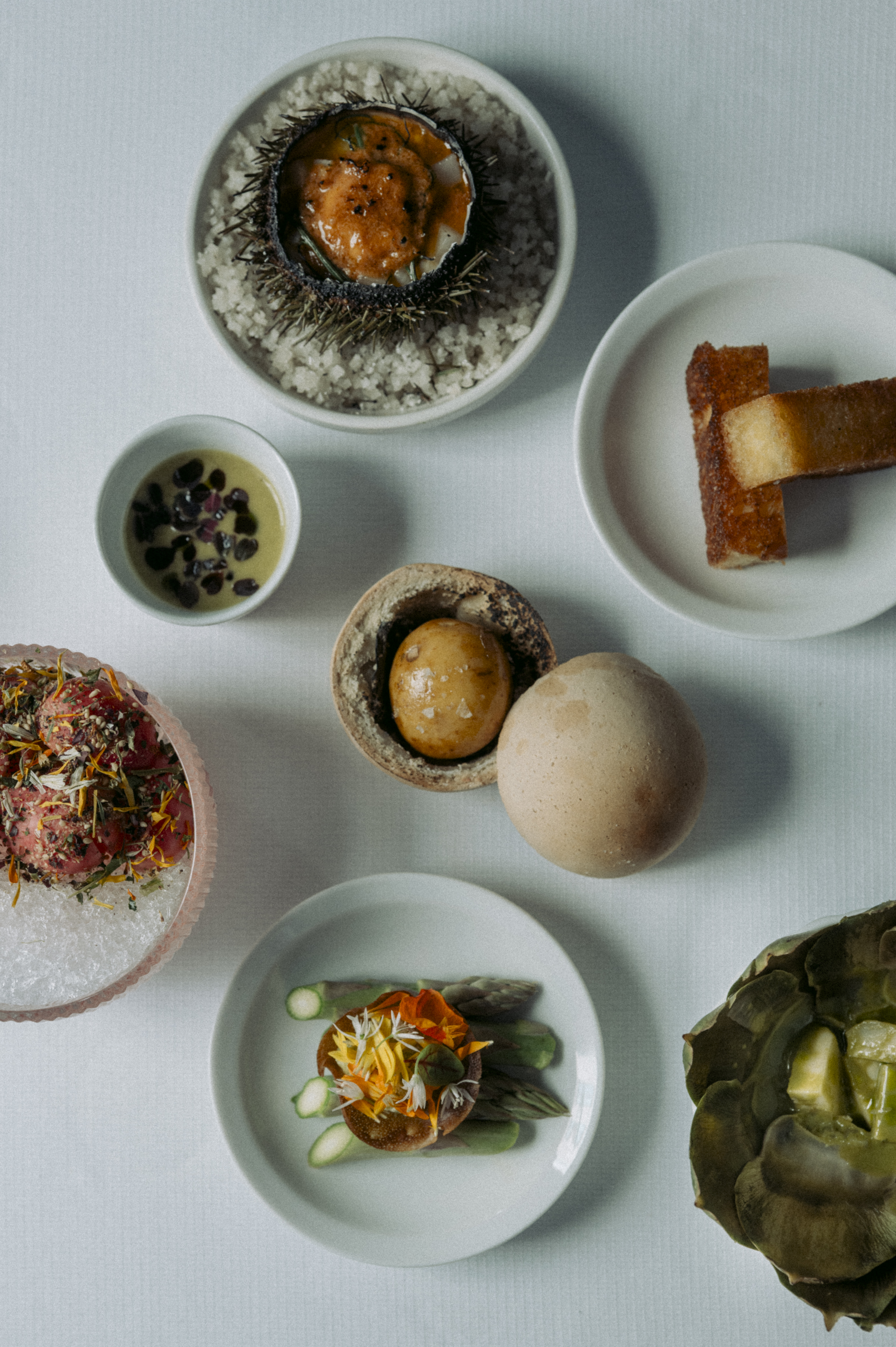 Le 21: The Art of the Long Dinner and the Return of Parisian Intimacy Vanity Teen 虚荣青年 Le 21: The Art of the Long Dinner and the Return of Parisian Intimacy Le 21: The Art of the Long Dinner and the Return of Parisian Intimacy Vanity Teen 虚荣青年