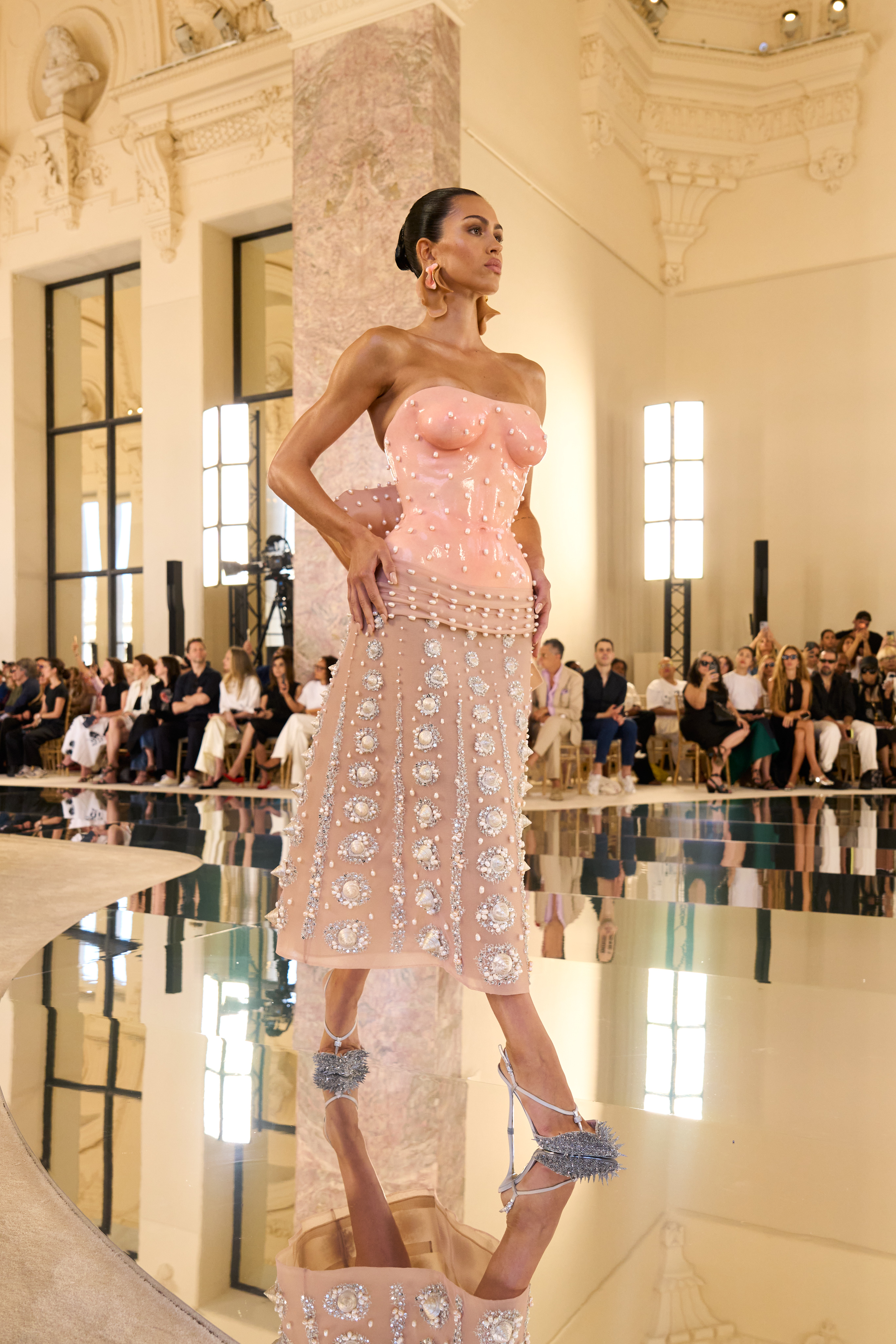 Schiaparelli Didn’t Dive Into the Abyss. It Let Go. Vanity Teen 虚荣青年 Schiaparelli Didn’t Dive Into the Abyss. It Let Go. Schiaparelli Didn’t Dive Into the Abyss. It Let Go. Vanity Teen 虚荣青年