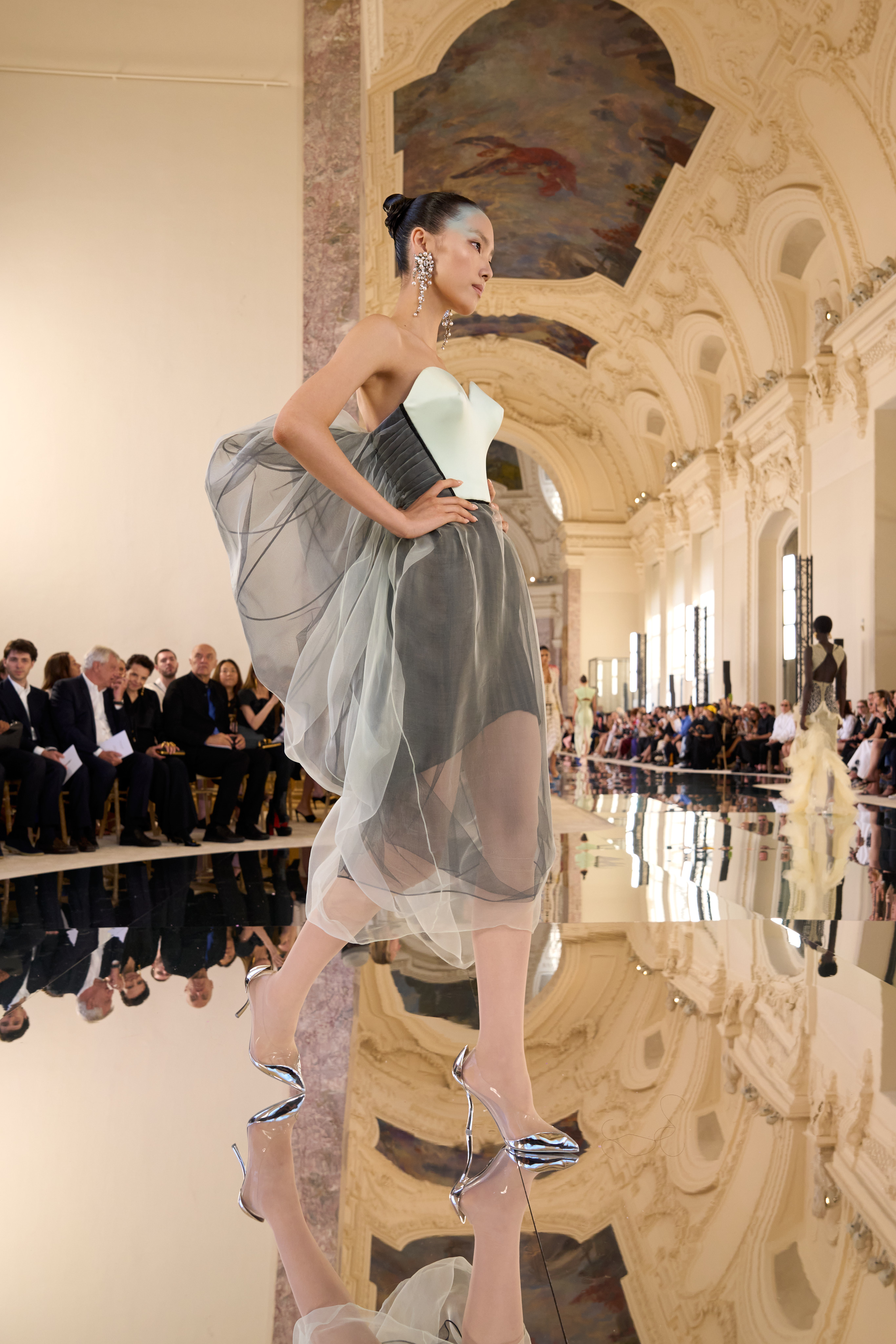 Schiaparelli Didn’t Dive Into the Abyss. It Let Go. Vanity Teen 虚荣青年 Schiaparelli Didn’t Dive Into the Abyss. It Let Go. Schiaparelli Didn’t Dive Into the Abyss. It Let Go. Vanity Teen 虚荣青年