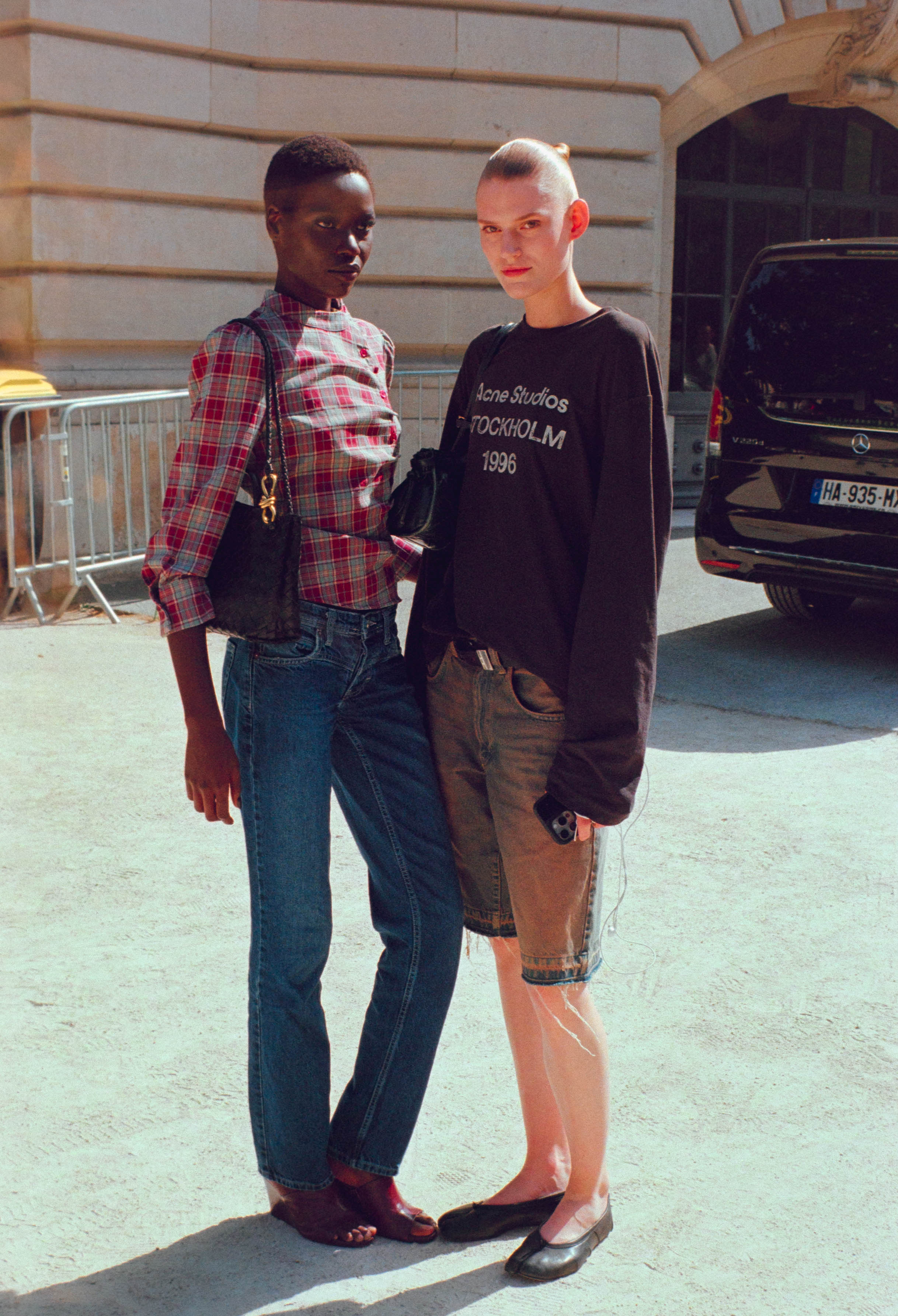 MODELS OFF DUTY - COUTURE, UNDONE Vanity Teen 虚荣青年 MODELS OFF DUTY - COUTURE, UNDONE MODELS OFF DUTY - COUTURE, UNDONE Vanity Teen 虚荣青年