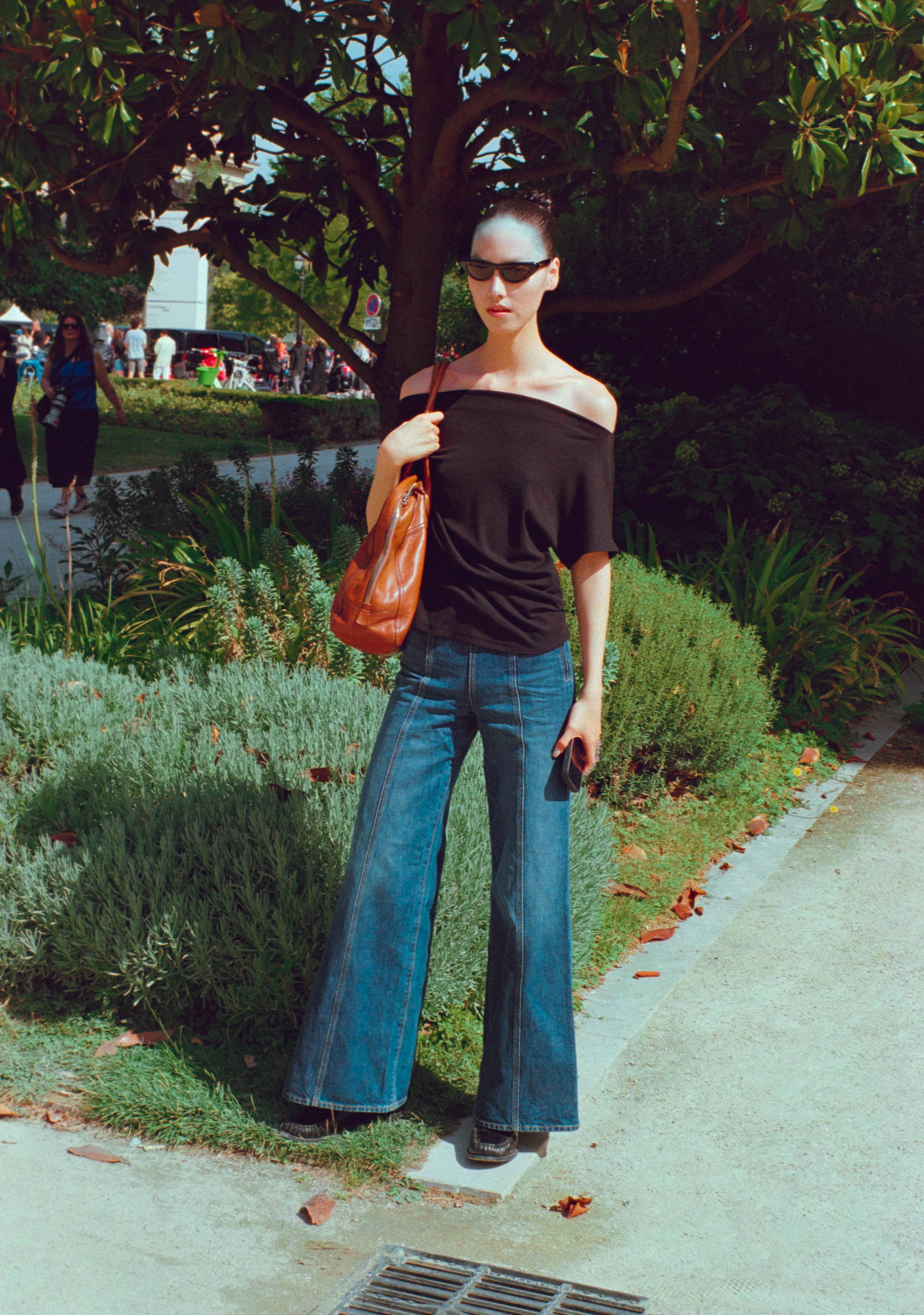 MODELS OFF DUTY - COUTURE, UNDONE Vanity Teen 虚荣青年 MODELS OFF DUTY - COUTURE, UNDONE MODELS OFF DUTY - COUTURE, UNDONE Vanity Teen 虚荣青年