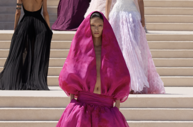 Balenciaga Haute Couture Fall 2026: Beauty in Full Colour by Pierpaolo Piccioli Balenciaga Haute Couture Fall 2026: Beauty in Full Colour by Pierpaolo Piccioli Vanity Teen 虚荣青年
