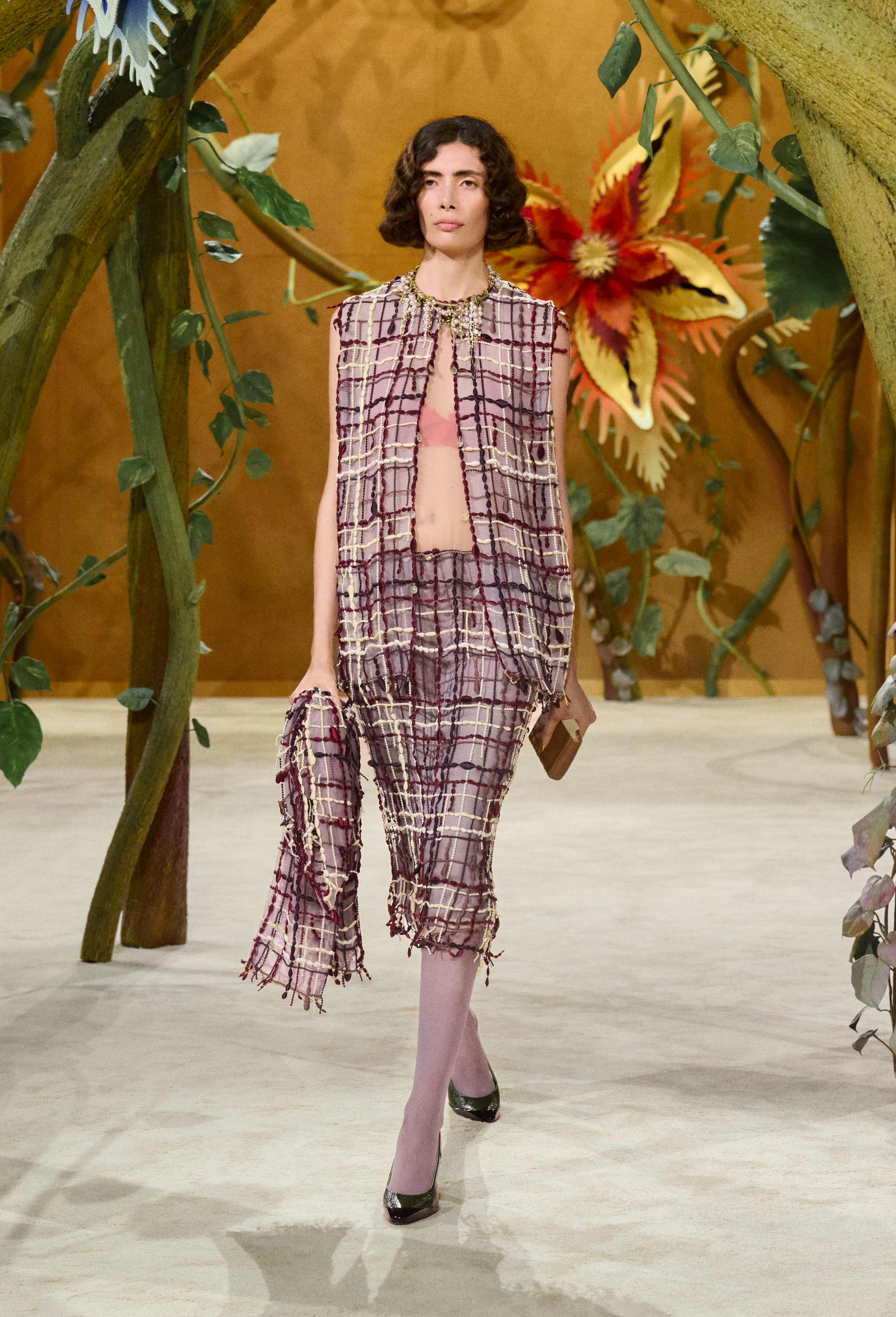 Chanel Haute Couture Fall 2026: Matthieu Blazy Makes Couture Wearable Chanel Haute Couture Fall 2026: Matthieu Blazy Makes Couture Wearable Vanity Teen 虚荣青年