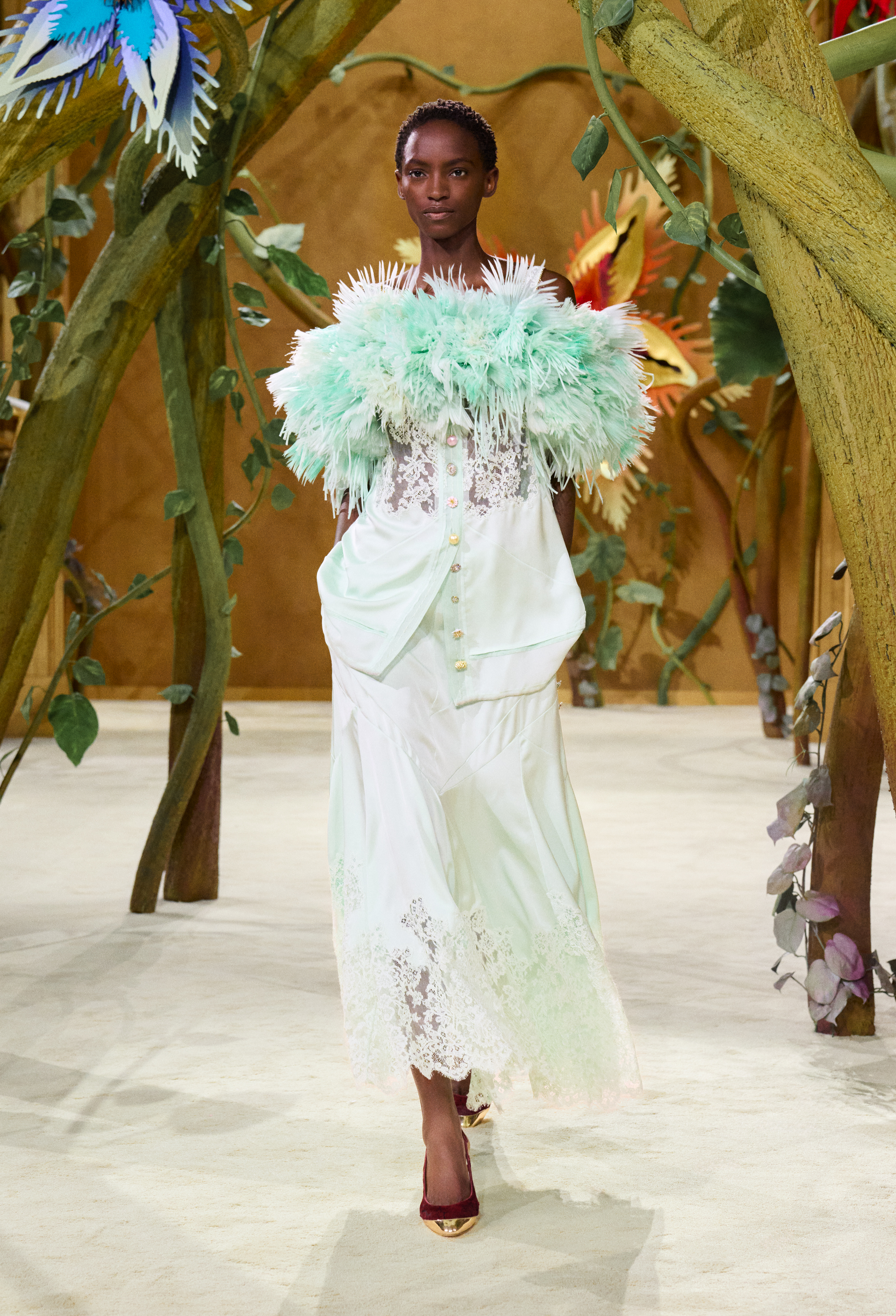 Chanel Haute Couture Fall 2026: Matthieu Blazy Makes Couture Wearable Chanel Haute Couture Fall 2026: Matthieu Blazy Makes Couture Wearable Vanity Teen 虚荣青年