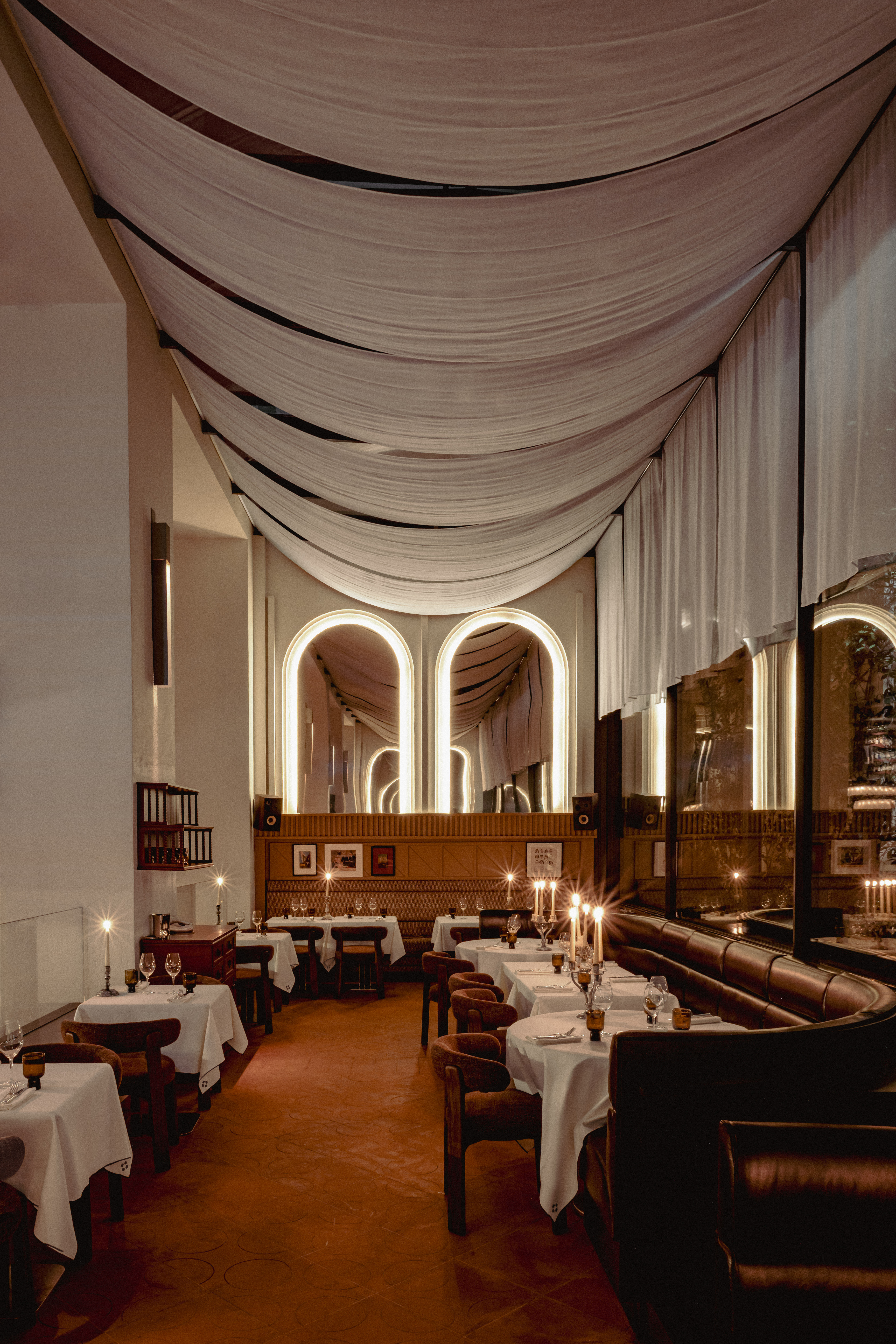 Paris Doesn’t Need Another Luxury Hotel. Until It Does: Experimental Marais Paris Doesn’t Need Another Luxury Hotel. Until It Does: Experimental Marais Vanity Teen 虚荣青年