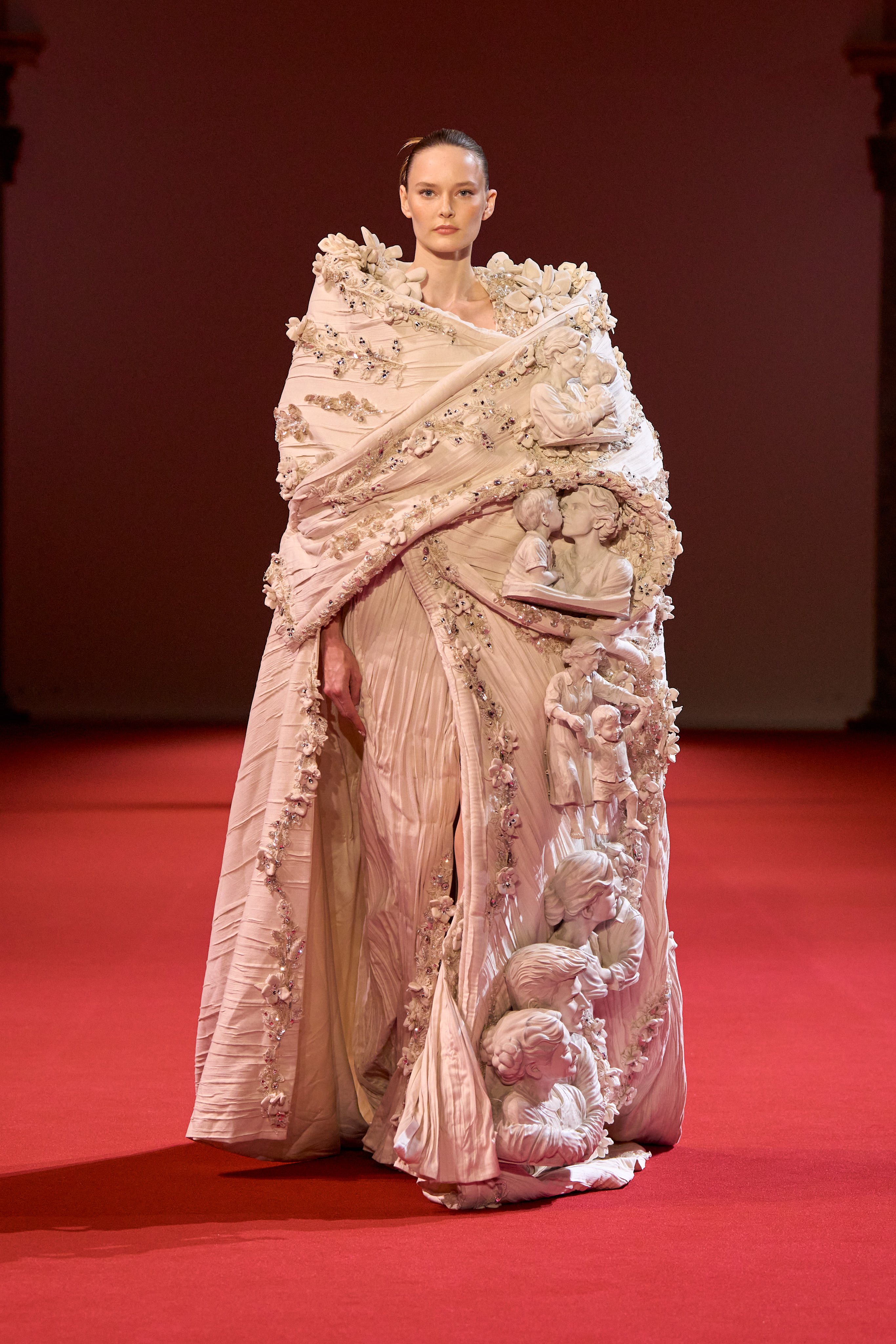 Paris Haute Couture Week Fall/Winter 2026: The Essential Guide to Days 1–3 Vanity Teen 虚荣青年 Paris Haute Couture Week Fall/Winter 2026: The Essential Guide to Days 1–3 Paris Haute Couture Week Fall/Winter 2026: The Essential Guide to Days 1–3 Vanity Teen 虚荣青年