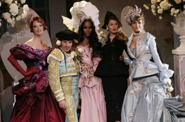 10 John Galliano Looks the Met Exhibition Should Include—and Why 10 John Galliano Looks the Met Exhibition Should Include—and Why Vanity Teen 虚荣青年