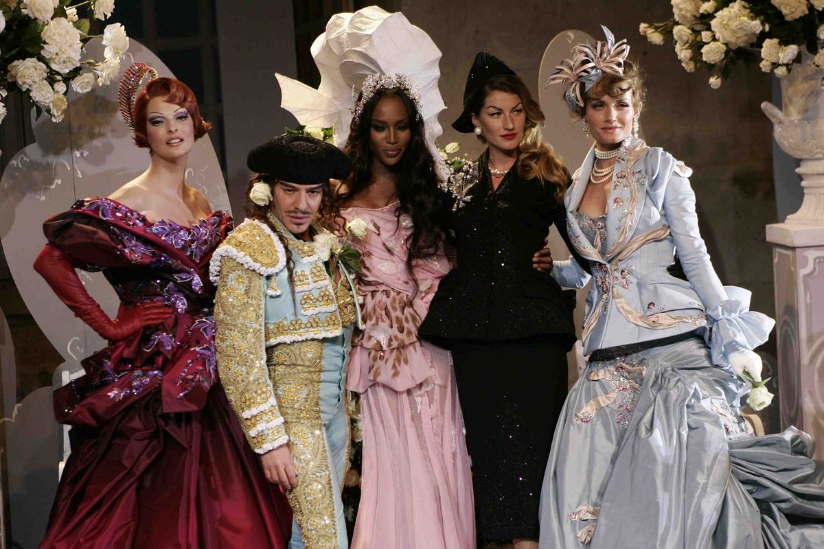 10 John Galliano Looks the Met Exhibition Should Include—and Why 10 John Galliano Looks the Met Exhibition Should Include—and Why Vanity Teen 虚荣青年