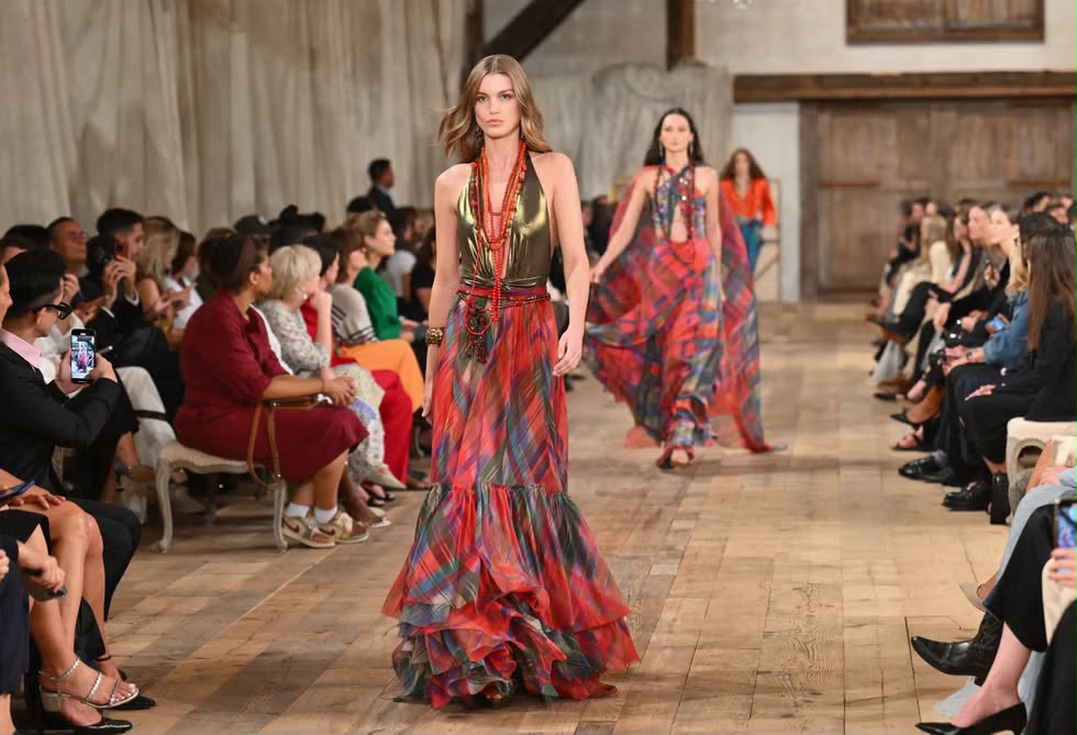 Are you ready for September? Your global Fashion Week Guide 2026 is here Are you ready for September? Your global Fashion Week Guide 2026 is here Vanity Teen 虚荣青年