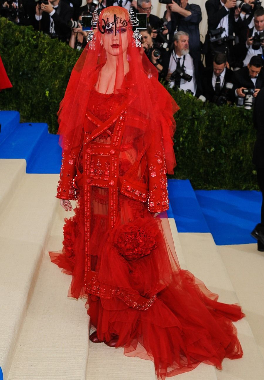 John Galliano Takes Over the Met Gala 2027—and Sparks Controversy Vanity Teen 虚荣青年 John Galliano Takes Over the Met Gala 2027—and Sparks Controversy John Galliano Takes Over the Met Gala 2027—and Sparks Controversy Vanity Teen 虚荣青年