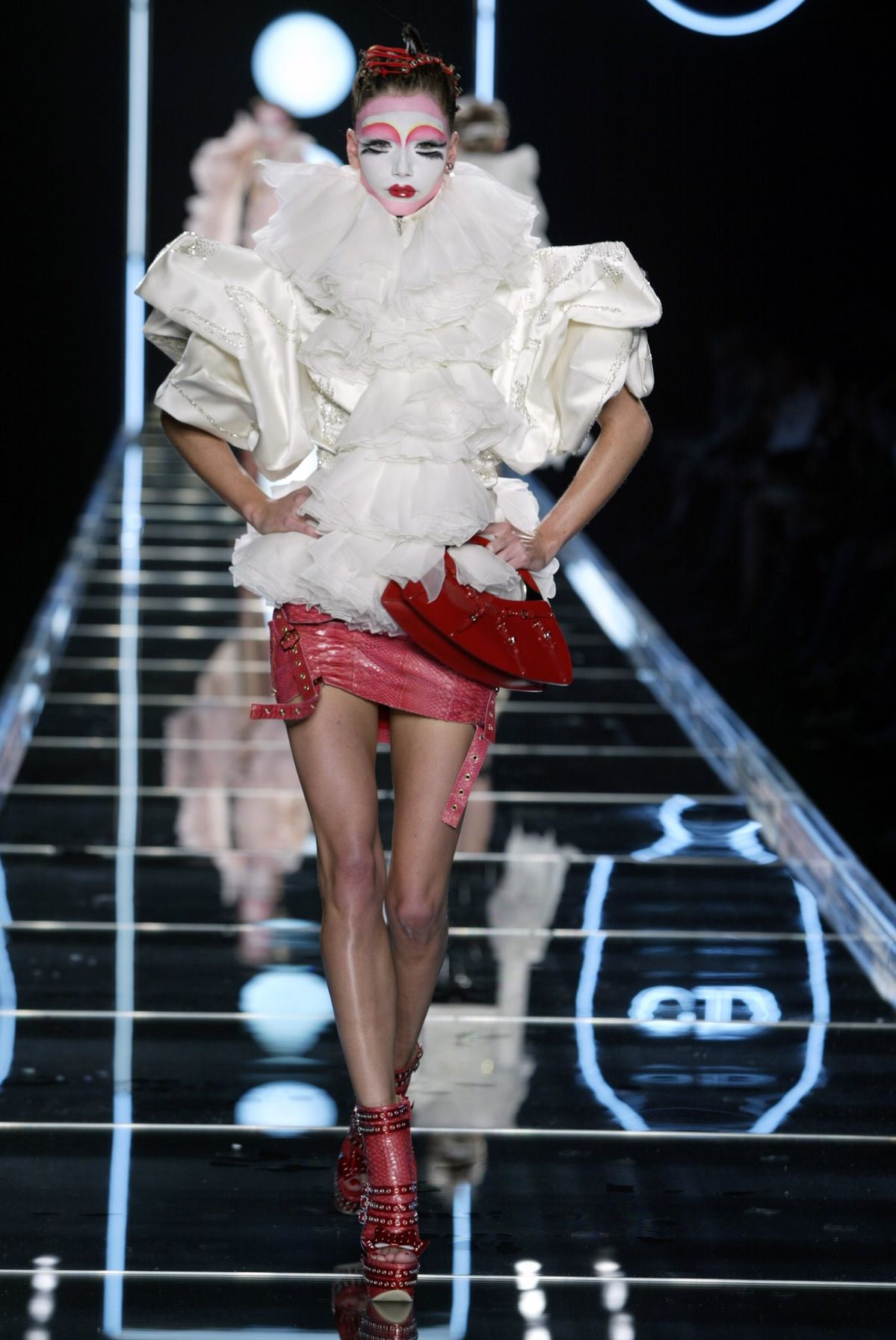 10 John Galliano Looks the Met Exhibition Should Include—and Why Vanity Teen 虚荣青年 10 John Galliano Looks the Met Exhibition Should Include—and Why 10 John Galliano Looks the Met Exhibition Should Include—and Why Vanity Teen 虚荣青年