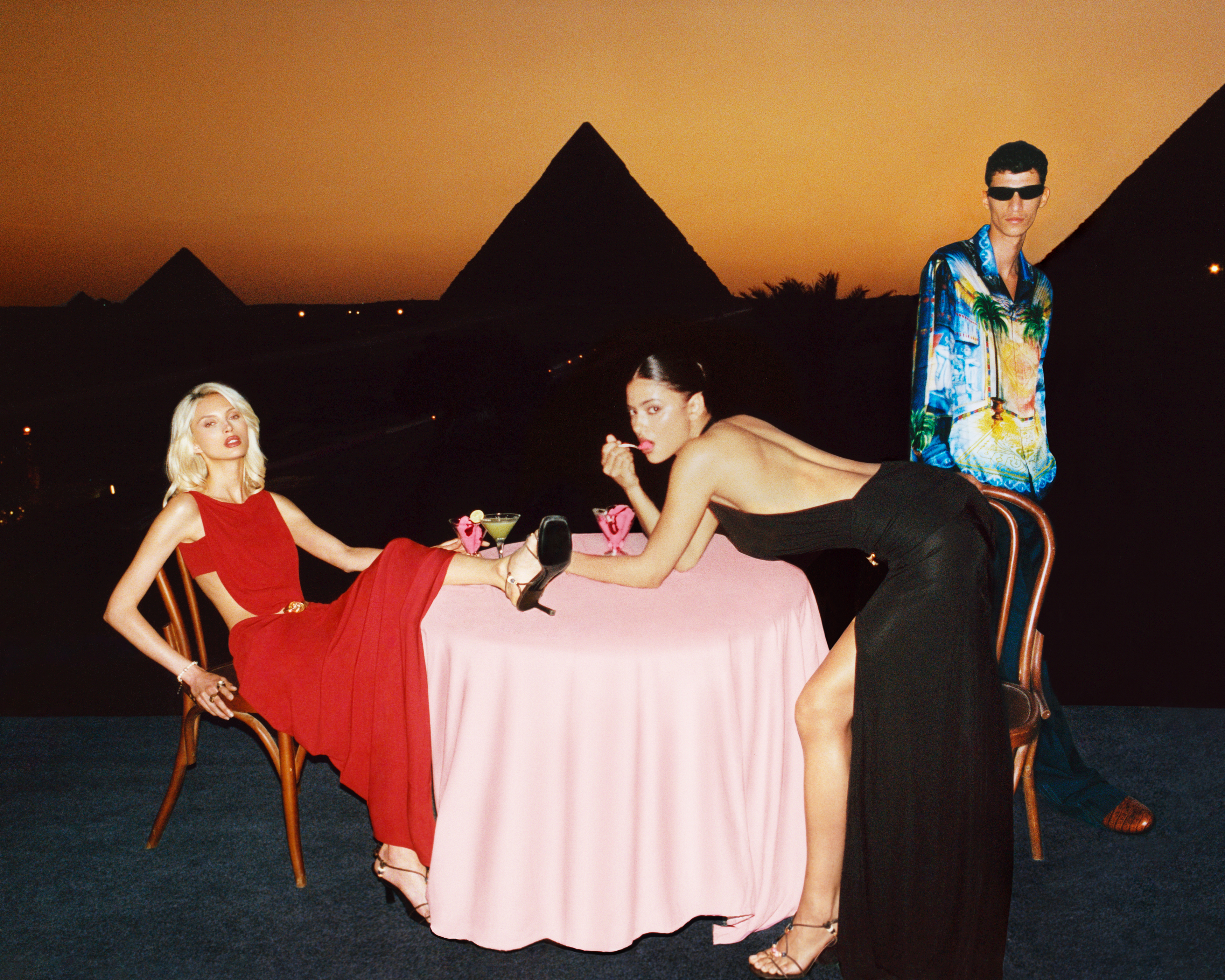 CASABLANCA FW26: CARNET DE VOYAGE - CAIRO, DRESSED TO ESCAPE Vanity Teen 虚荣青年 CASABLANCA FW26: CARNET DE VOYAGE - CAIRO, DRESSED TO ESCAPE CASABLANCA FW26: CARNET DE VOYAGE - CAIRO, DRESSED TO ESCAPE Vanity Teen 虚荣青年