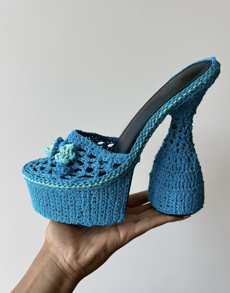 Crochet Is the Trend that Won't Quit: From Clothing to Accessories and Shoes Crochet Is the Trend that Won't Quit: From Clothing to Accessories and Shoes Vanity Teen 虚荣青年