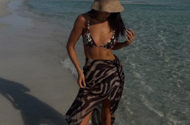 Sarong Styling: 3 Chic Ways to Wear Summer’s Must-Have Sarong Styling: 3 Chic Ways to Wear Summer’s Must-Have Vanity Teen 虚荣青年