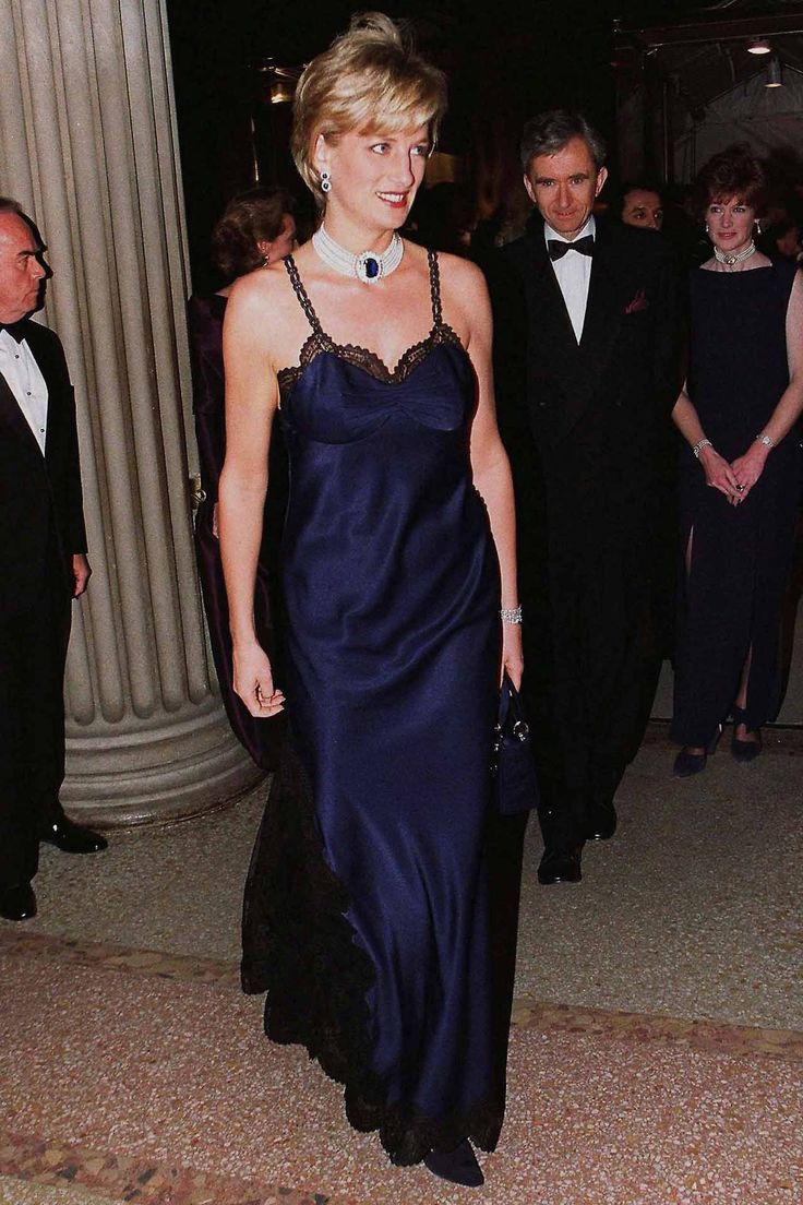 John Galliano Takes Over the Met Gala 2027—and Sparks Controversy Vanity Teen 虚荣青年 John Galliano Takes Over the Met Gala 2027—and Sparks Controversy John Galliano Takes Over the Met Gala 2027—and Sparks Controversy Vanity Teen 虚荣青年