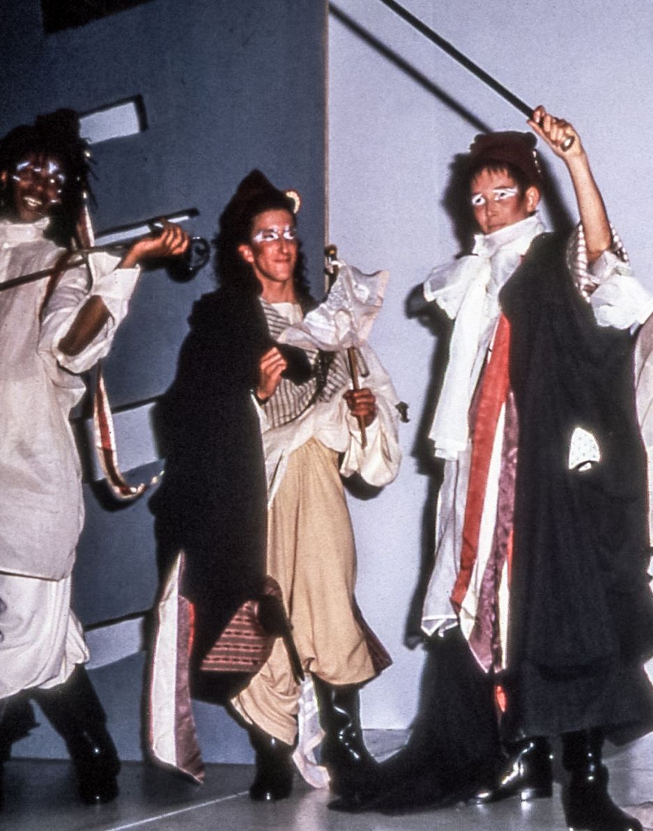 John Galliano Takes Over the Met Gala 2027—and Sparks Controversy Vanity Teen 虚荣青年 John Galliano graduate show