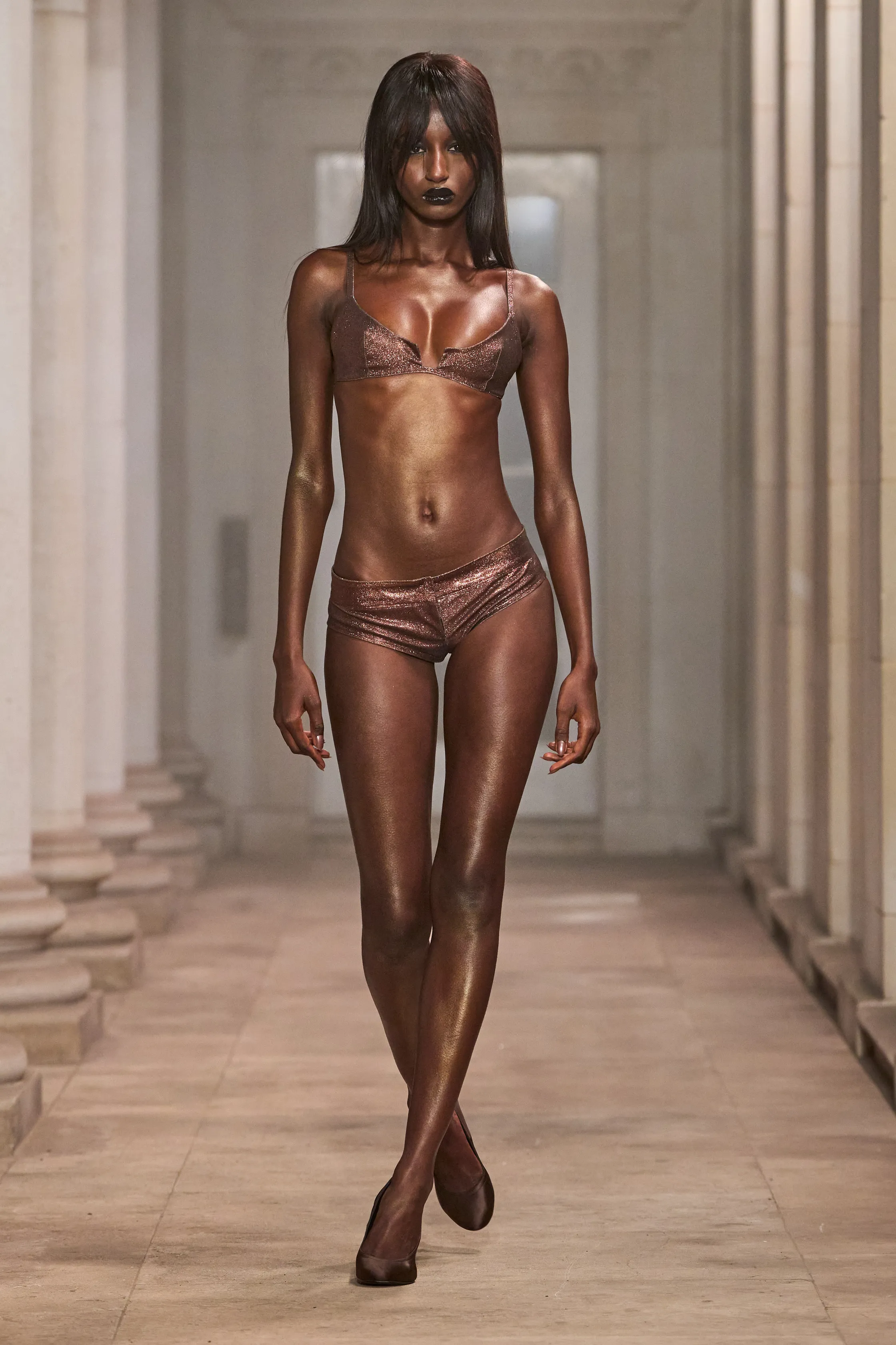 Mowalola SS27 Is the Glamorous, Erotic Spectacle We Needed Vanity Teen 虚荣青年 Mowalola SS27 Is the Glamorous, Erotic Spectacle We Needed Mowalola SS27 Is the Glamorous, Erotic Spectacle We Needed Vanity Teen 虚荣青年