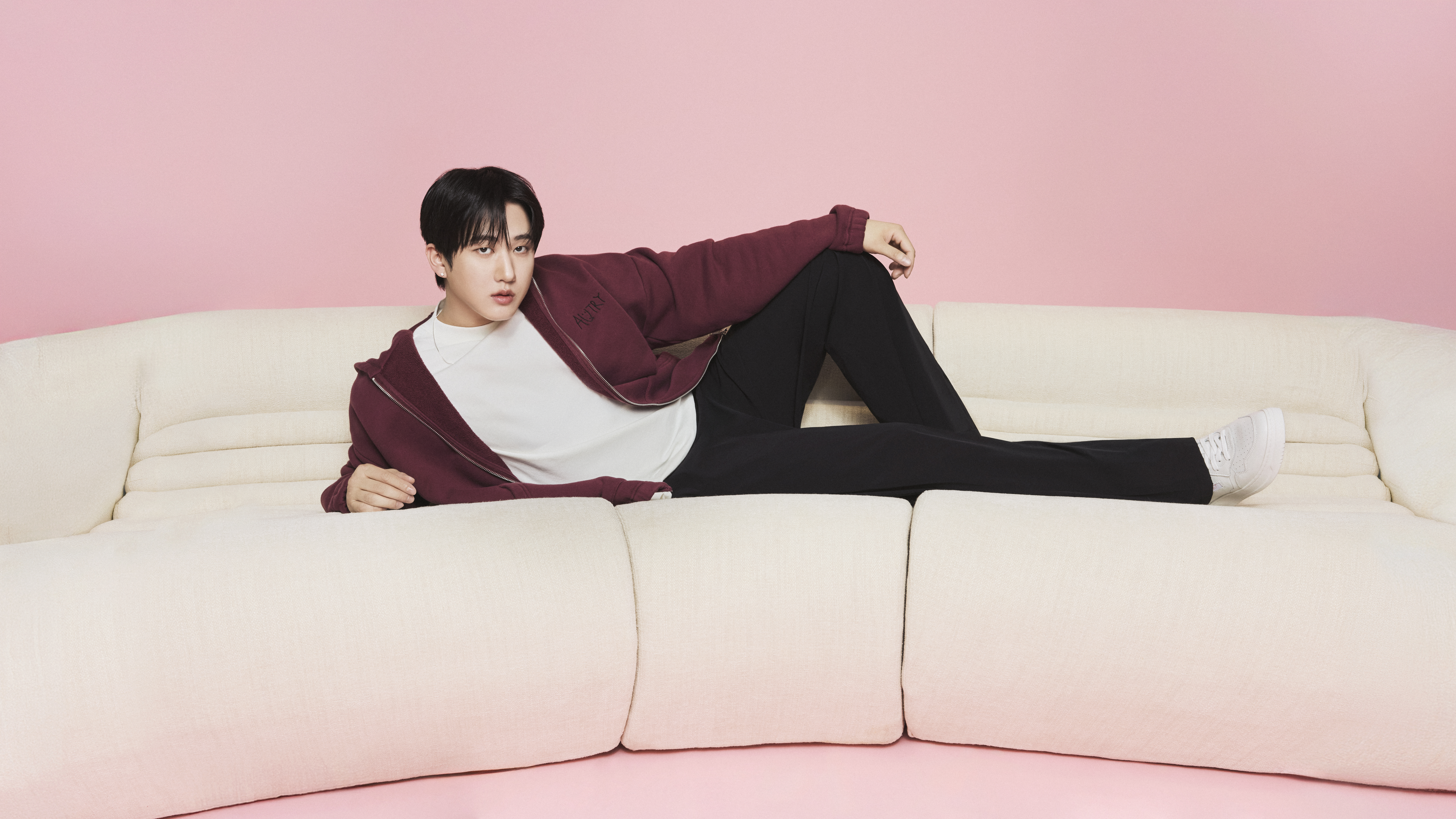 Changbin Puts His Spin on Autry Vanity Teen 虚荣青年 Changbin Puts His Spin on Autry Changbin Puts His Spin on Autry Vanity Teen 虚荣青年