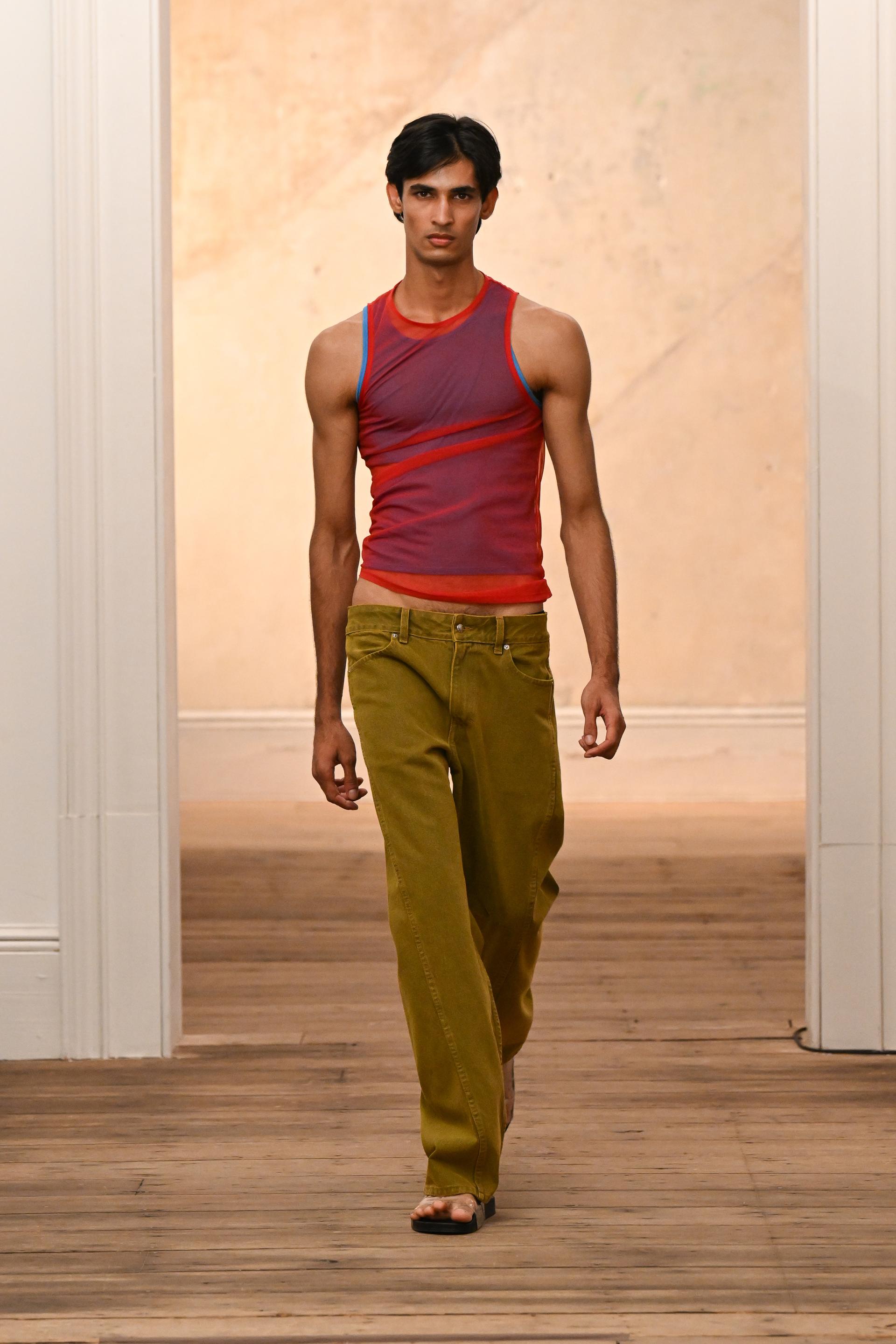 Eckhaus Latta SS27: New York Ease, Sheer Layers and J.Crew Classics Vanity Teen 虚荣青年 ECKHAUS LATTA
