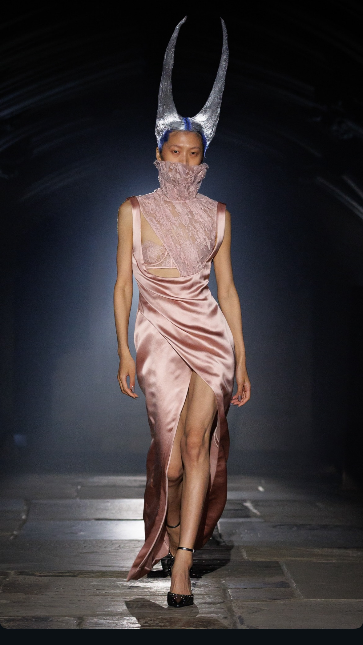 McQueen Comes Home: Spring/Summer 2027 and the Return of Rebellion Vanity Teen McQueen Comes Home: Spring/Summer 2027 and the Return of Rebellion McQueen Comes Home: Spring/Summer 2027 and the Return of Rebellion Vanity Teen