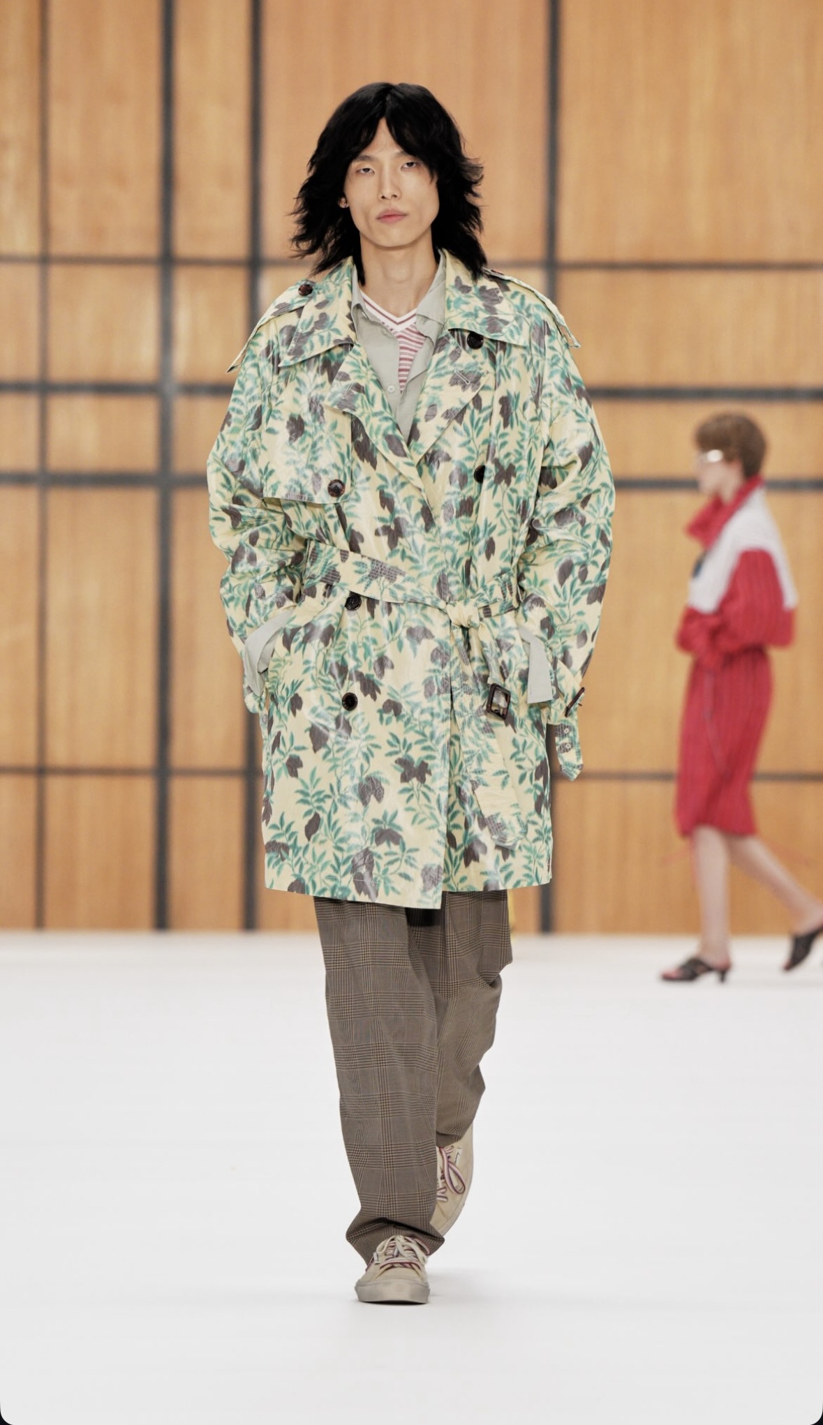 BURBERRY SS27 - WHEN HERITAGE STOPS BEHAVING Vanity Teen BURBERRY SS27 - WHEN HERITAGE STOPS BEHAVING BURBERRY SS27 - WHEN HERITAGE STOPS BEHAVING Vanity Teen