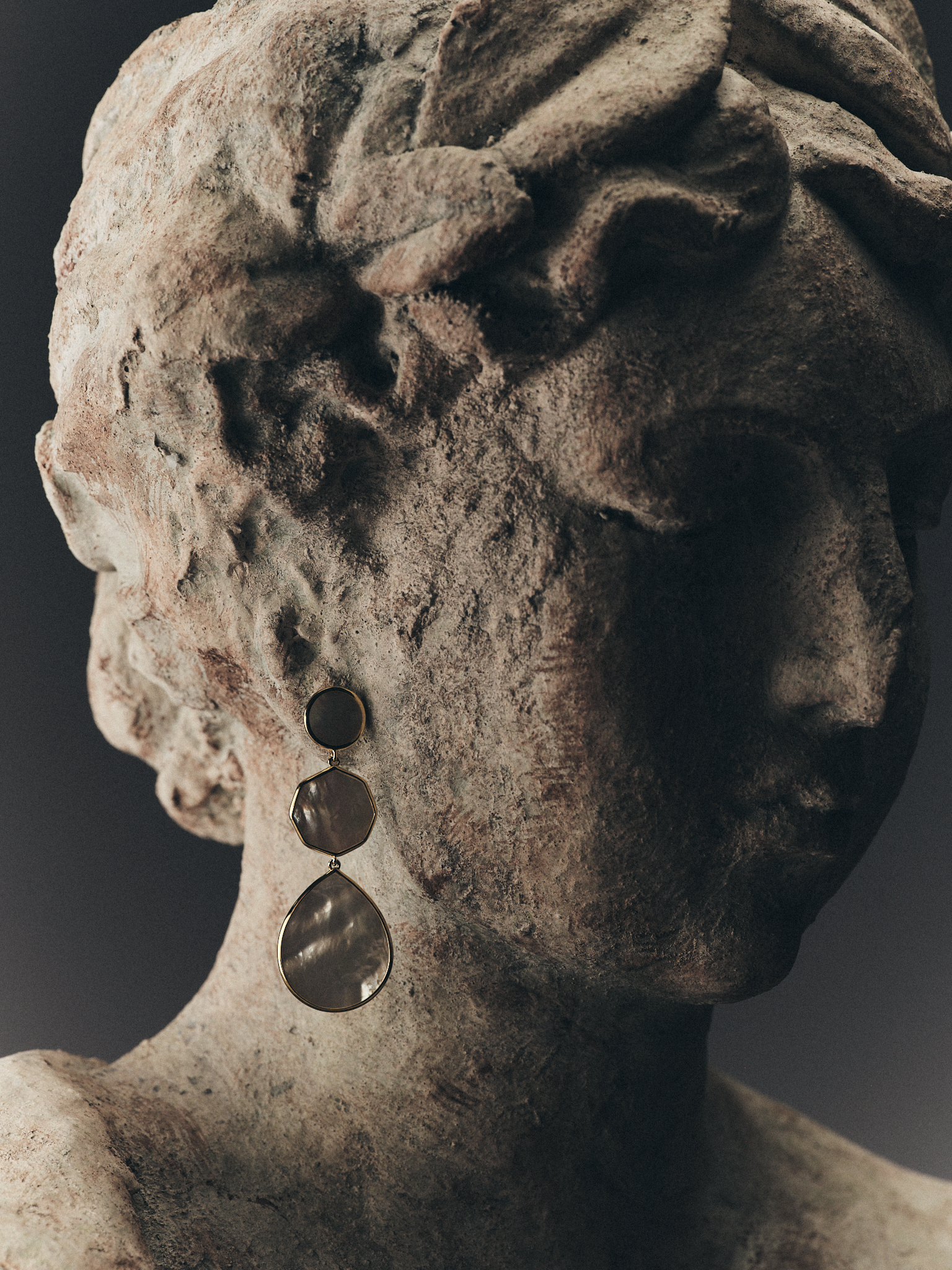Ippolita FW 2026 Enters the Realm of Greek Mythology Vanity Teen 虚荣青年 Ippolita FW 2026 Enters the Realm of Greek Mythology Ippolita FW 2026 Enters the Realm of Greek Mythology Vanity Teen 虚荣青年