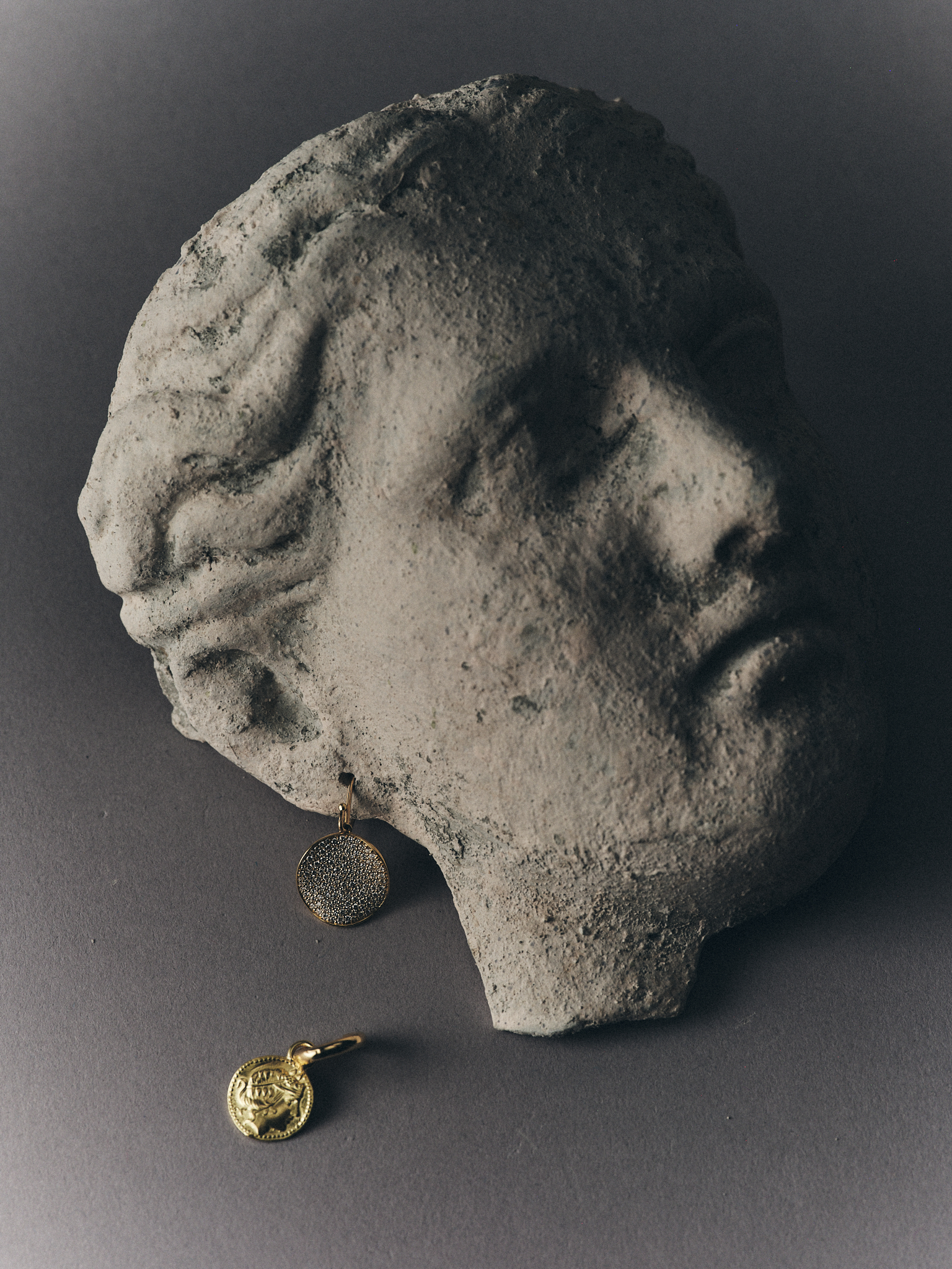 Ippolita FW 2026 Enters the Realm of Greek Mythology Vanity Teen 虚荣青年 Ippolita FW 2026 Enters the Realm of Greek Mythology Ippolita FW 2026 Enters the Realm of Greek Mythology Vanity Teen 虚荣青年