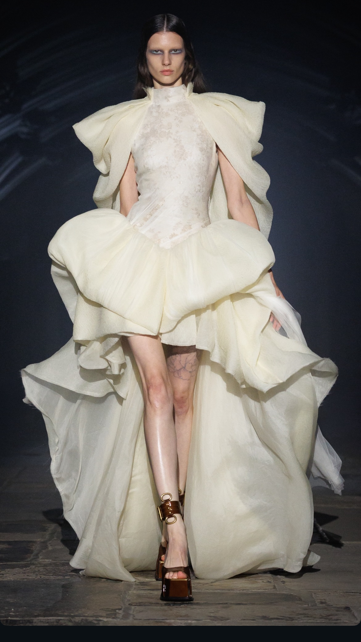McQueen Comes Home: Spring/Summer 2027 and the Return of Rebellion Vanity Teen McQueen Comes Home: Spring/Summer 2027 and the Return of Rebellion McQueen Comes Home: Spring/Summer 2027 and the Return of Rebellion Vanity Teen