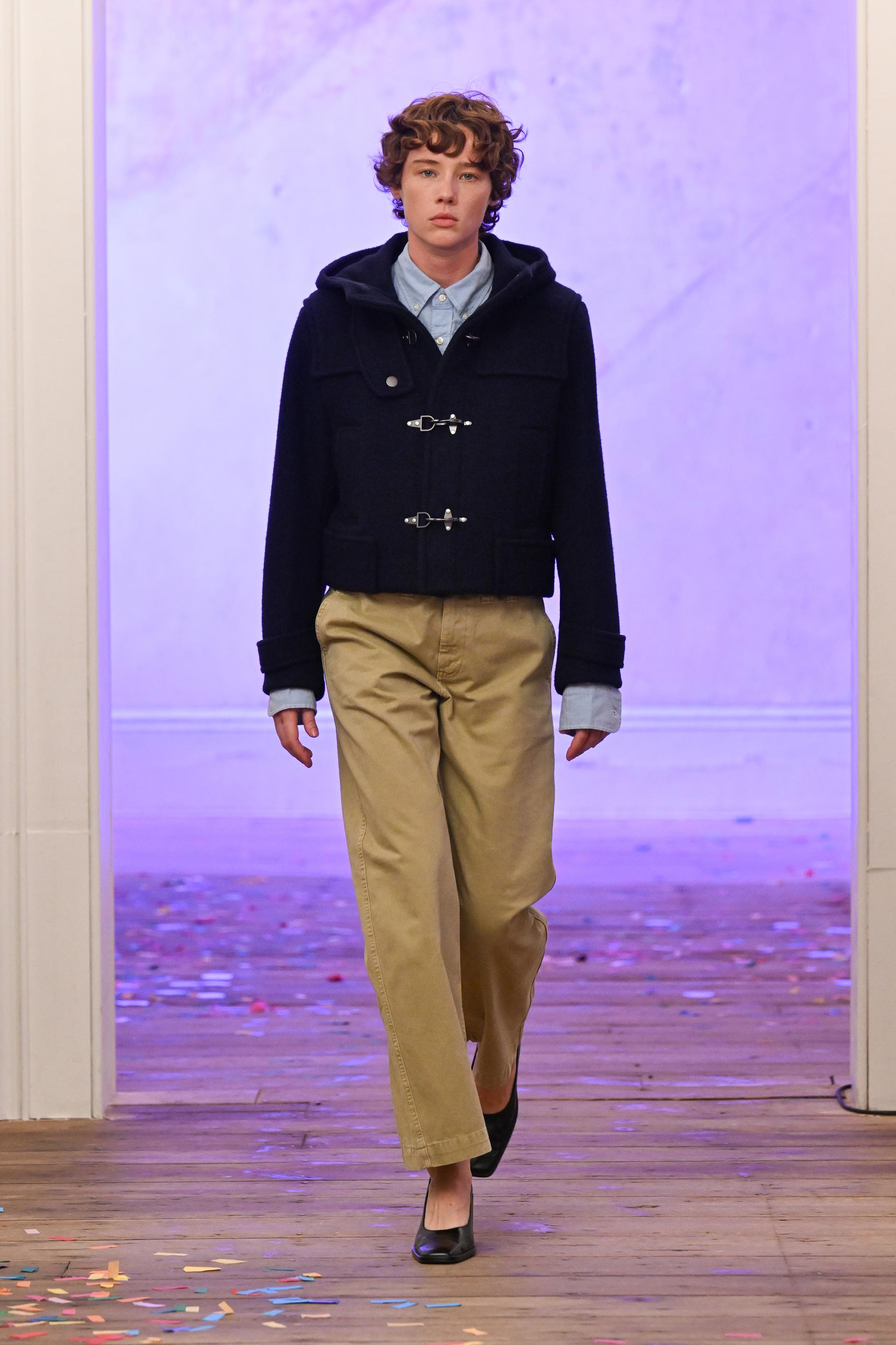 Eckhaus Latta SS27: New York Ease, Sheer Layers and J.Crew Classics Vanity Teen 虚荣青年 Eckhaus Latta SS27: New York Ease, Sheer Layers and J.Crew Classics Eckhaus Latta SS27: New York Ease, Sheer Layers and J.Crew Classics Vanity Teen 虚荣青年