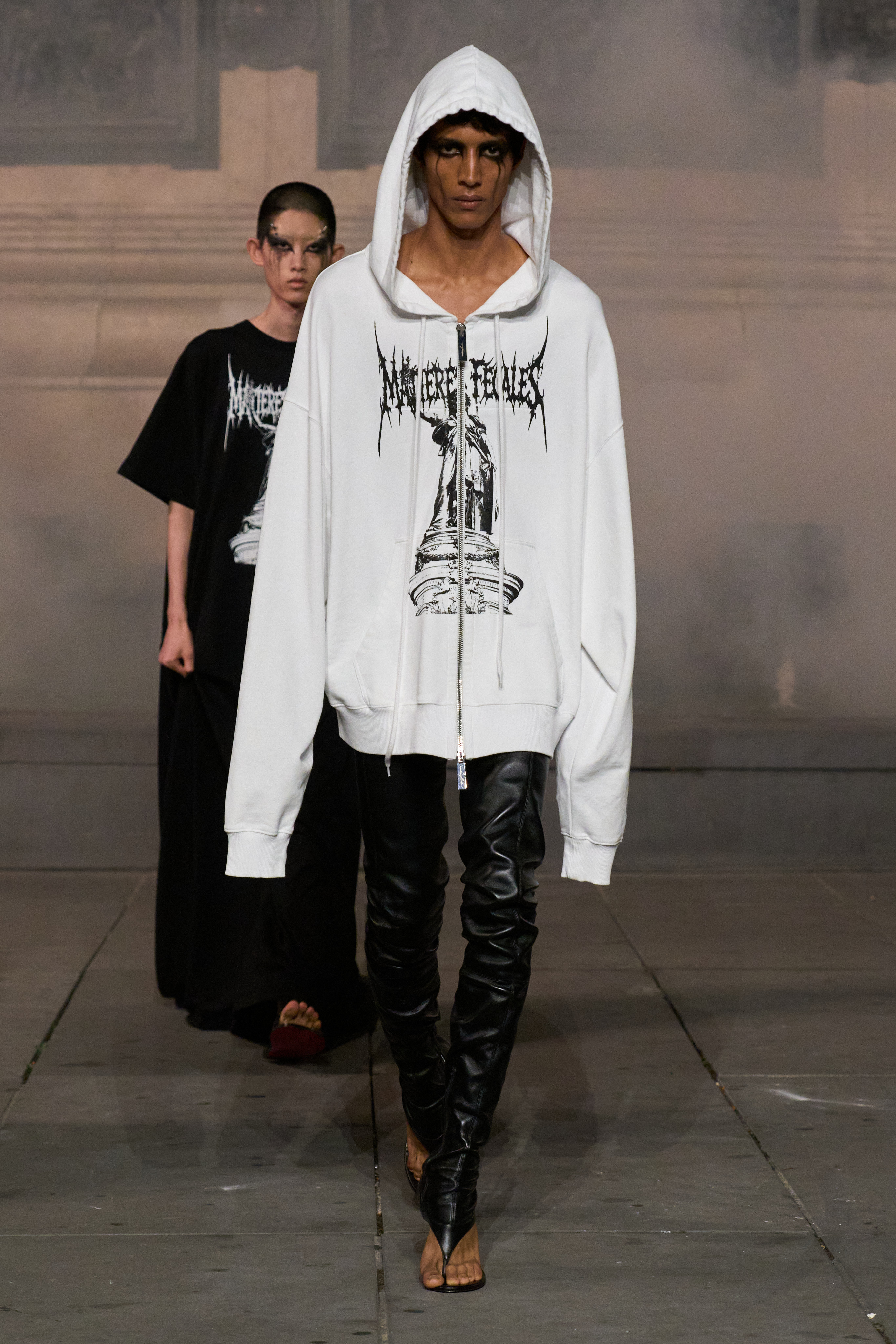 Matières Fécales SS27 Brings the Weight of Privilege Vanity Teen Matières Fécales SS27 Brings the Weight of Privilege Matières Fécales SS27 Brings the Weight of Privilege Vanity Teen