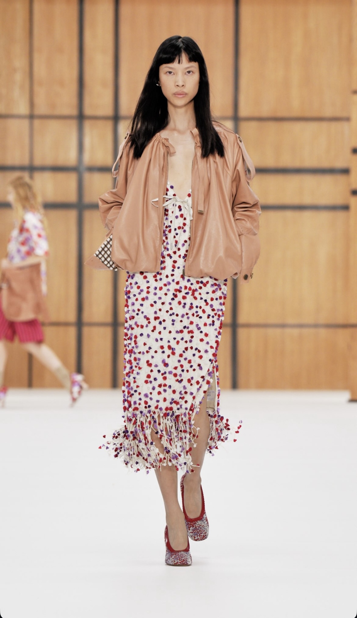 BURBERRY SS27 - WHEN HERITAGE STOPS BEHAVING Vanity Teen BURBERRY SS27 - WHEN HERITAGE STOPS BEHAVING BURBERRY SS27 - WHEN HERITAGE STOPS BEHAVING Vanity Teen