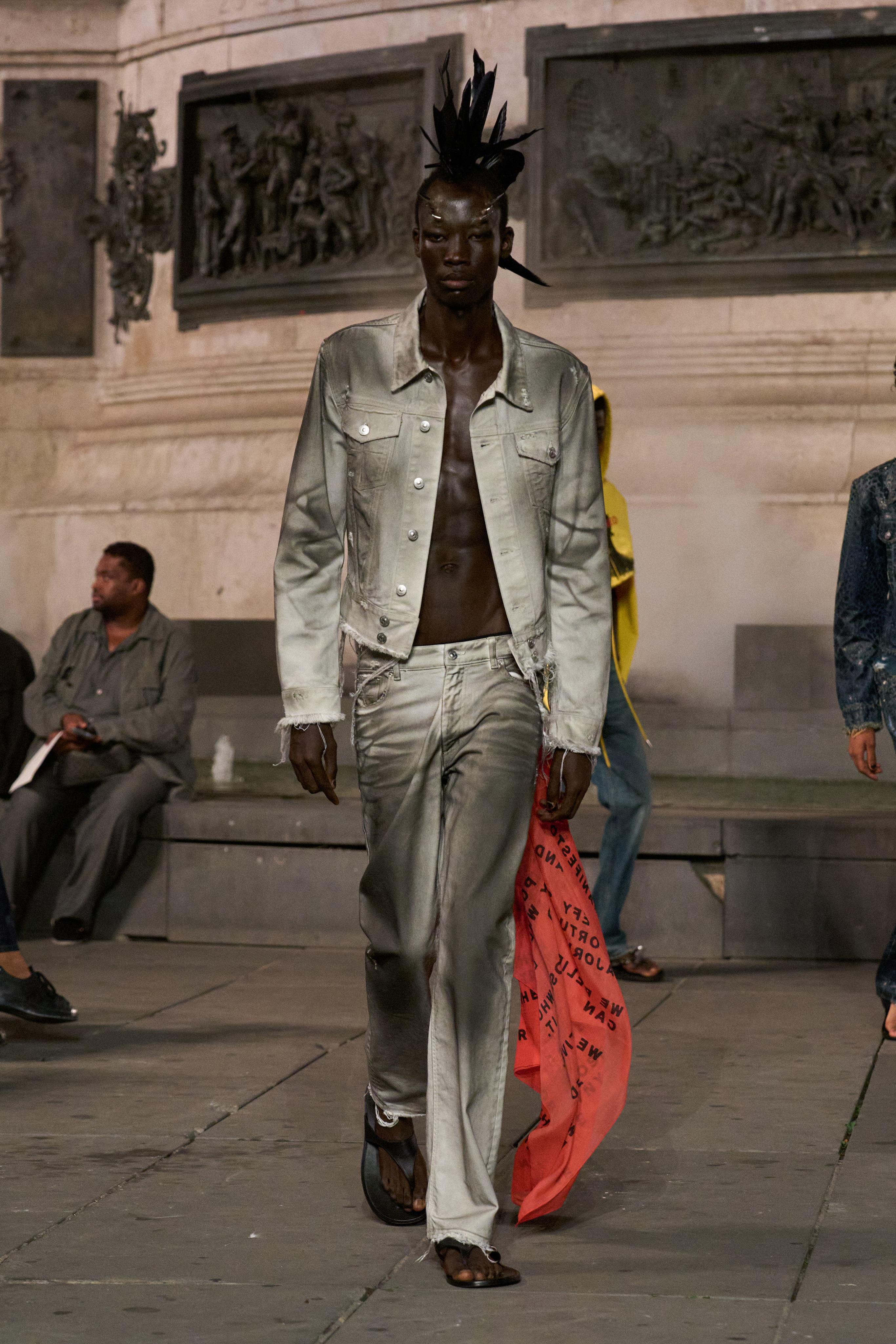 Matières Fécales SS27 Brings the Weight of Privilege Vanity Teen Matières Fécales SS27 Brings the Weight of Privilege Matières Fécales SS27 Brings the Weight of Privilege Vanity Teen