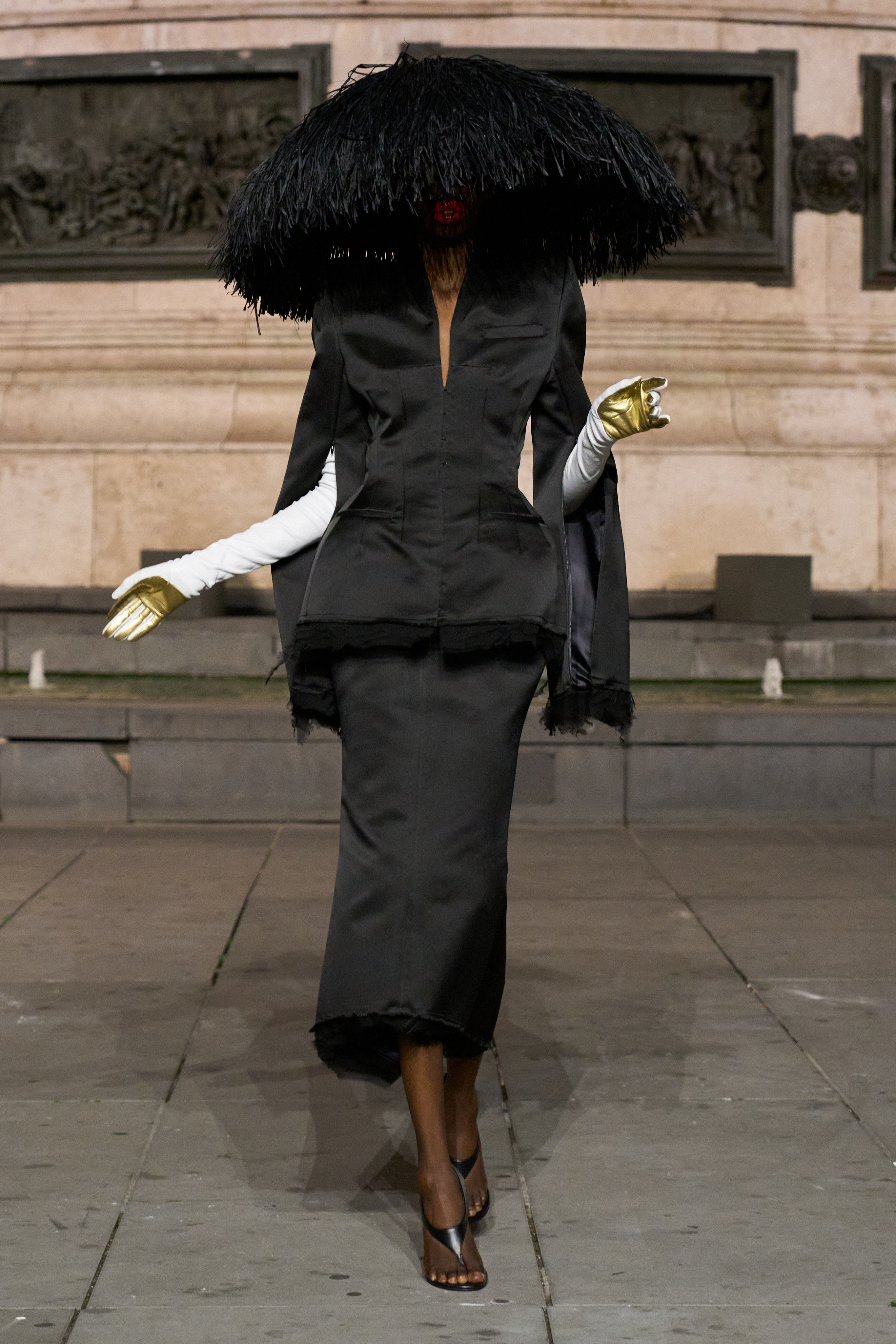 Matières Fécales SS27 Brings the Weight of Privilege Vanity Teen Matières Fécales SS27 Brings the Weight of Privilege Matières Fécales SS27 Brings the Weight of Privilege Vanity Teen