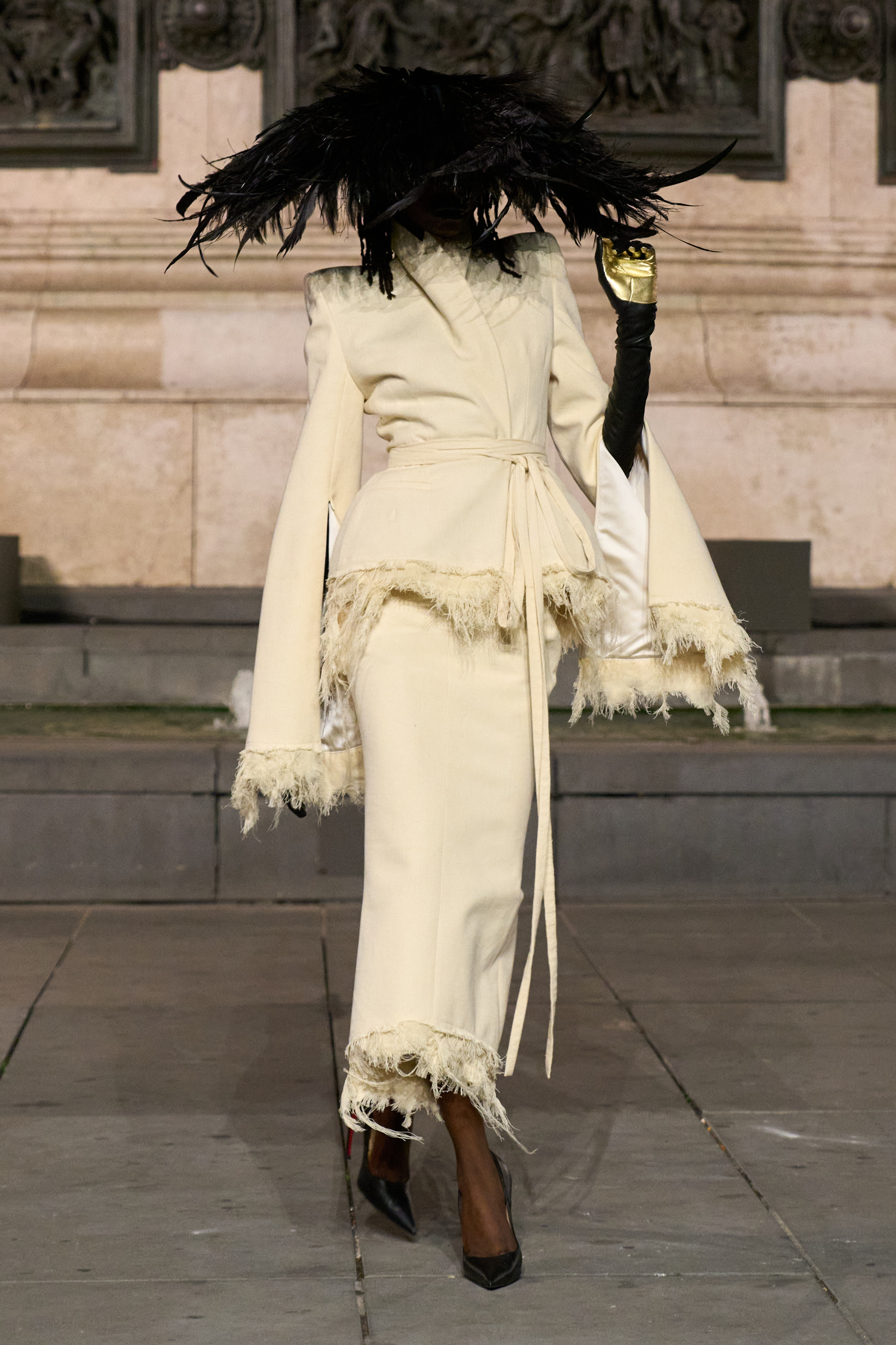 Matières Fécales SS27 Brings the Weight of Privilege Vanity Teen Matières Fécales SS27 Brings the Weight of Privilege Matières Fécales SS27 Brings the Weight of Privilege Vanity Teen