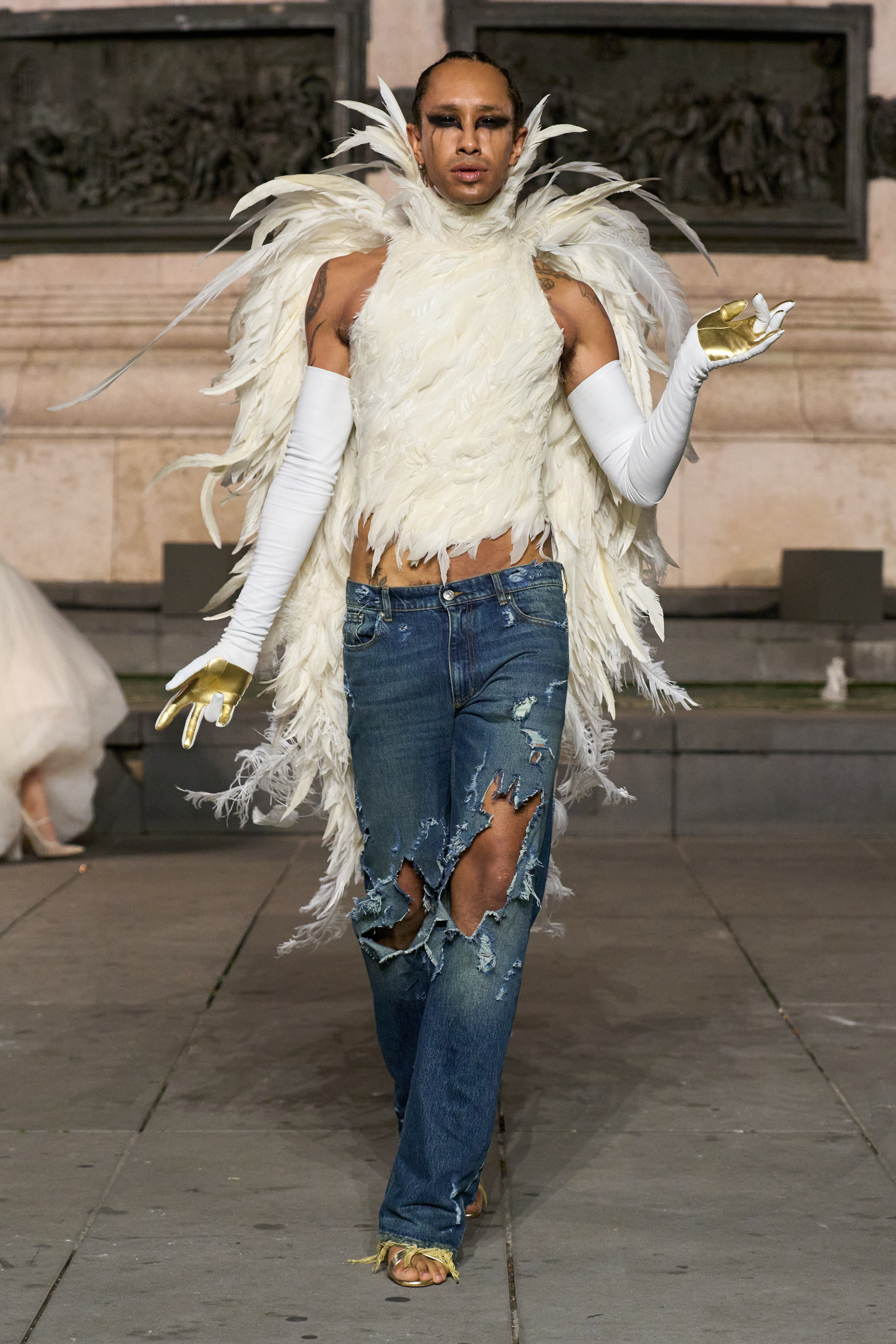 Matières Fécales SS27 Brings the Weight of Privilege Vanity Teen Matières Fécales SS27 Brings the Weight of Privilege Matières Fécales SS27 Brings the Weight of Privilege Vanity Teen