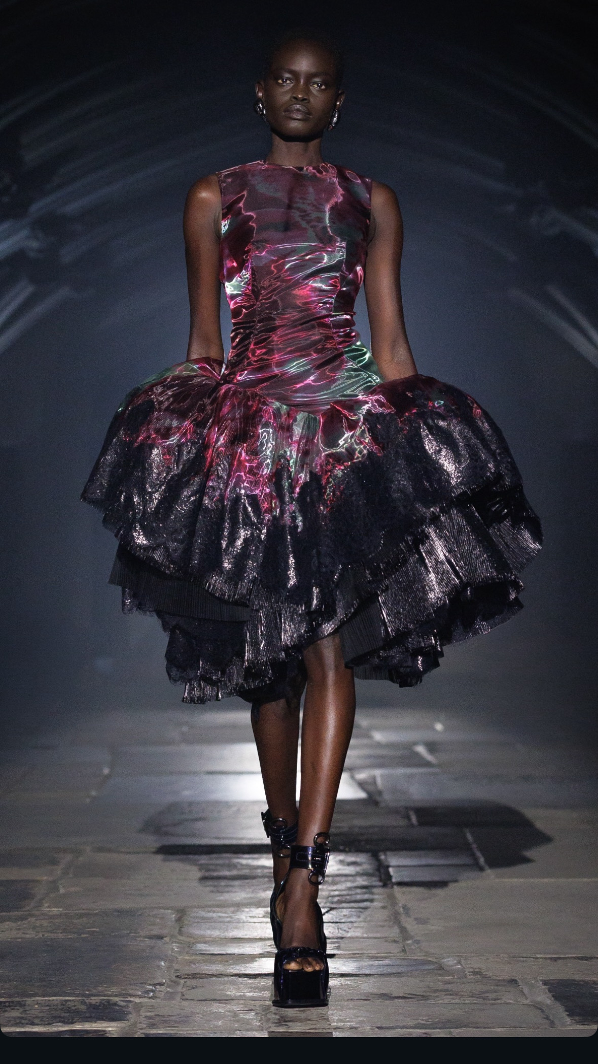 McQueen Comes Home: Spring/Summer 2027 and the Return of Rebellion Vanity Teen McQueen Comes Home: Spring/Summer 2027 and the Return of Rebellion McQueen Comes Home: Spring/Summer 2027 and the Return of Rebellion Vanity Teen