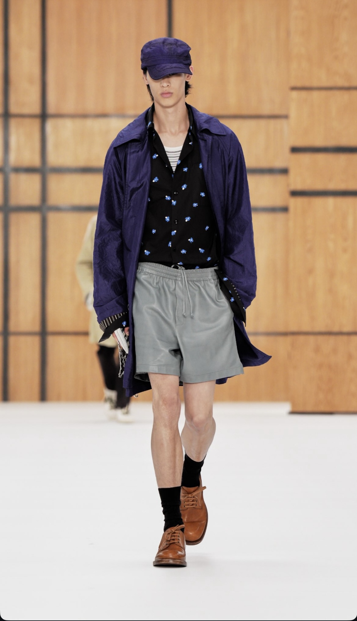 BURBERRY SS27 - WHEN HERITAGE STOPS BEHAVING Vanity Teen BURBERRY SS27 - WHEN HERITAGE STOPS BEHAVING BURBERRY SS27 - WHEN HERITAGE STOPS BEHAVING Vanity Teen