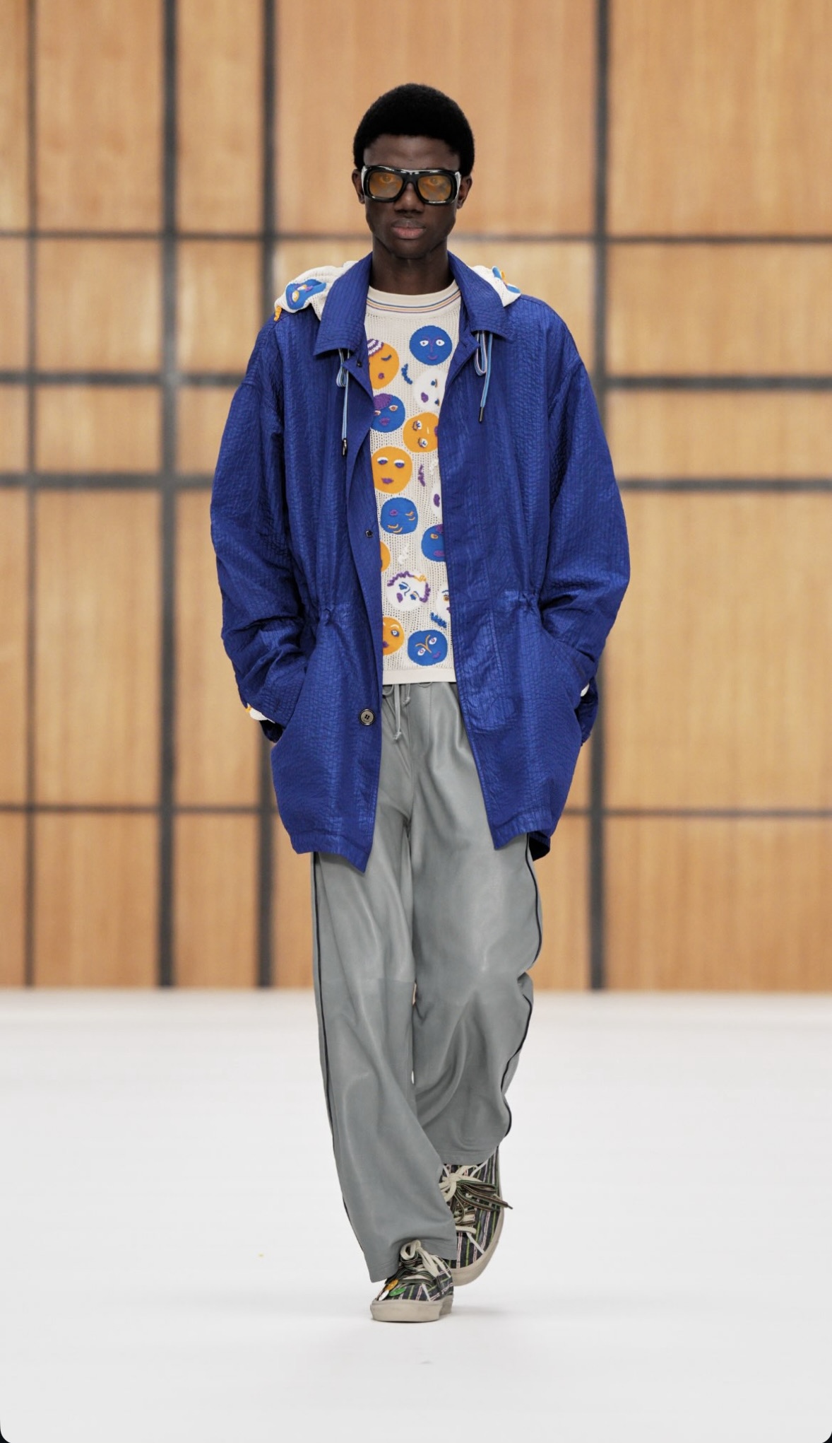 BURBERRY SS27 - WHEN HERITAGE STOPS BEHAVING Vanity Teen BURBERRY SS27 - WHEN HERITAGE STOPS BEHAVING BURBERRY SS27 - WHEN HERITAGE STOPS BEHAVING Vanity Teen