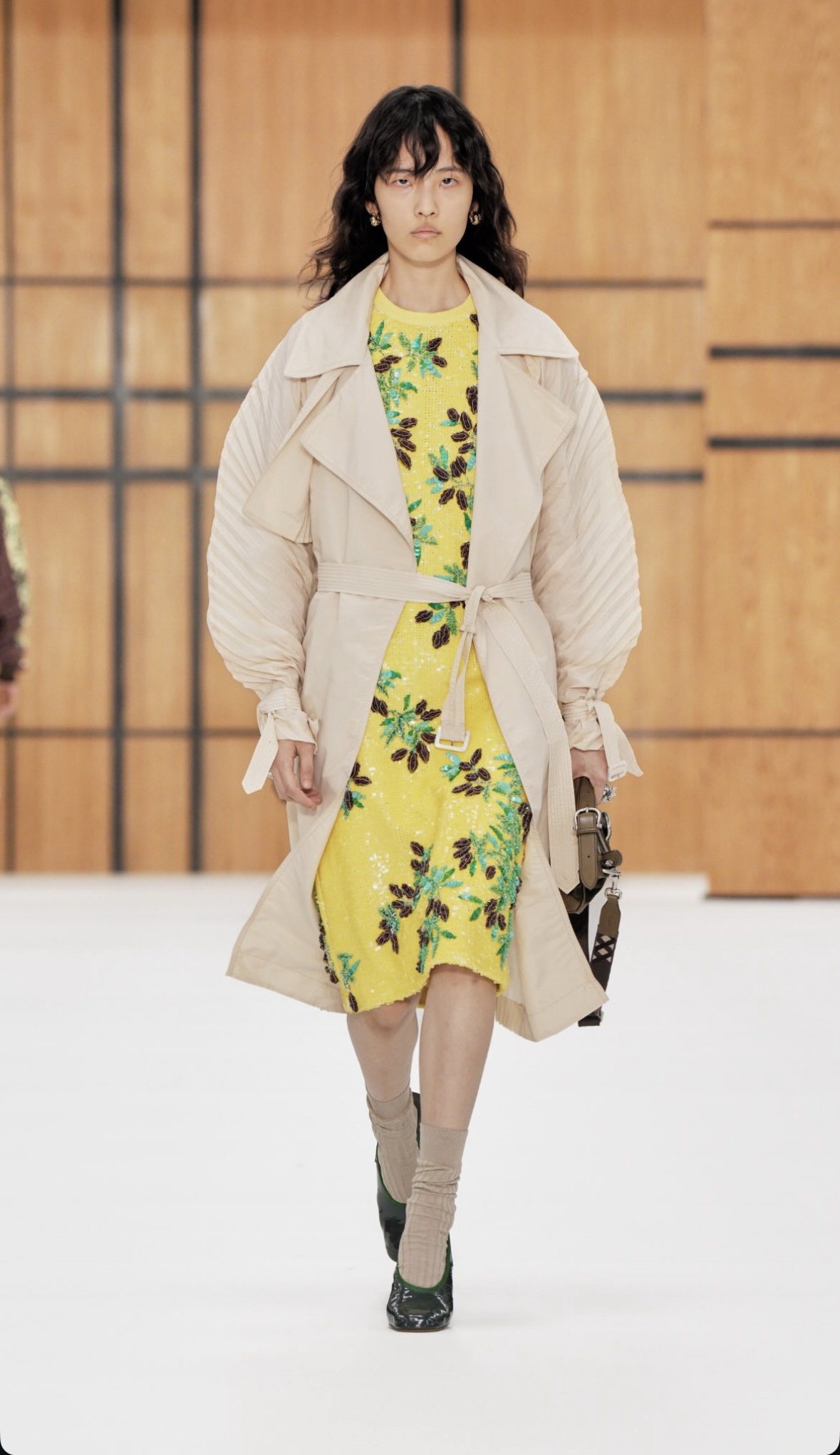 BURBERRY SS27 - WHEN HERITAGE STOPS BEHAVING Vanity Teen BURBERRY SS27 - WHEN HERITAGE STOPS BEHAVING BURBERRY SS27 - WHEN HERITAGE STOPS BEHAVING Vanity Teen