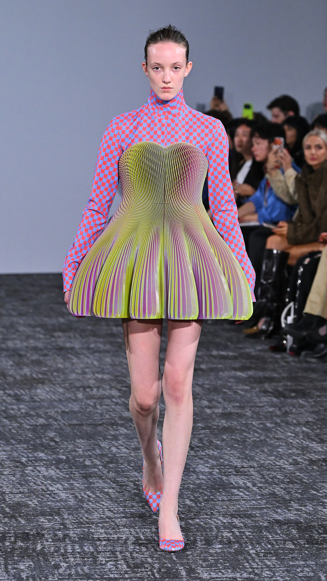 ANREALAGE SS27: Technology as a Second Skin Vanity Teen ANREALAGE SS27: Technology as a Second Skin ANREALAGE SS27: Technology as a Second Skin Vanity Teen