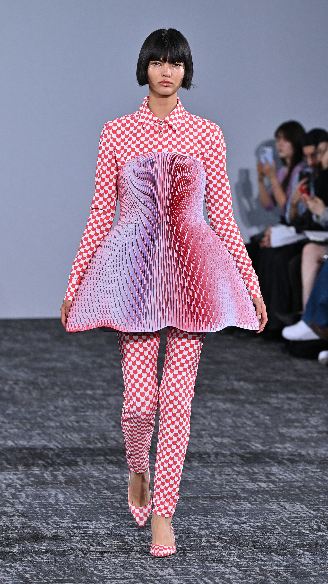 ANREALAGE SS27: Technology as a Second Skin ANREALAGE SS27: Technology as a Second Skin Vanity Teen