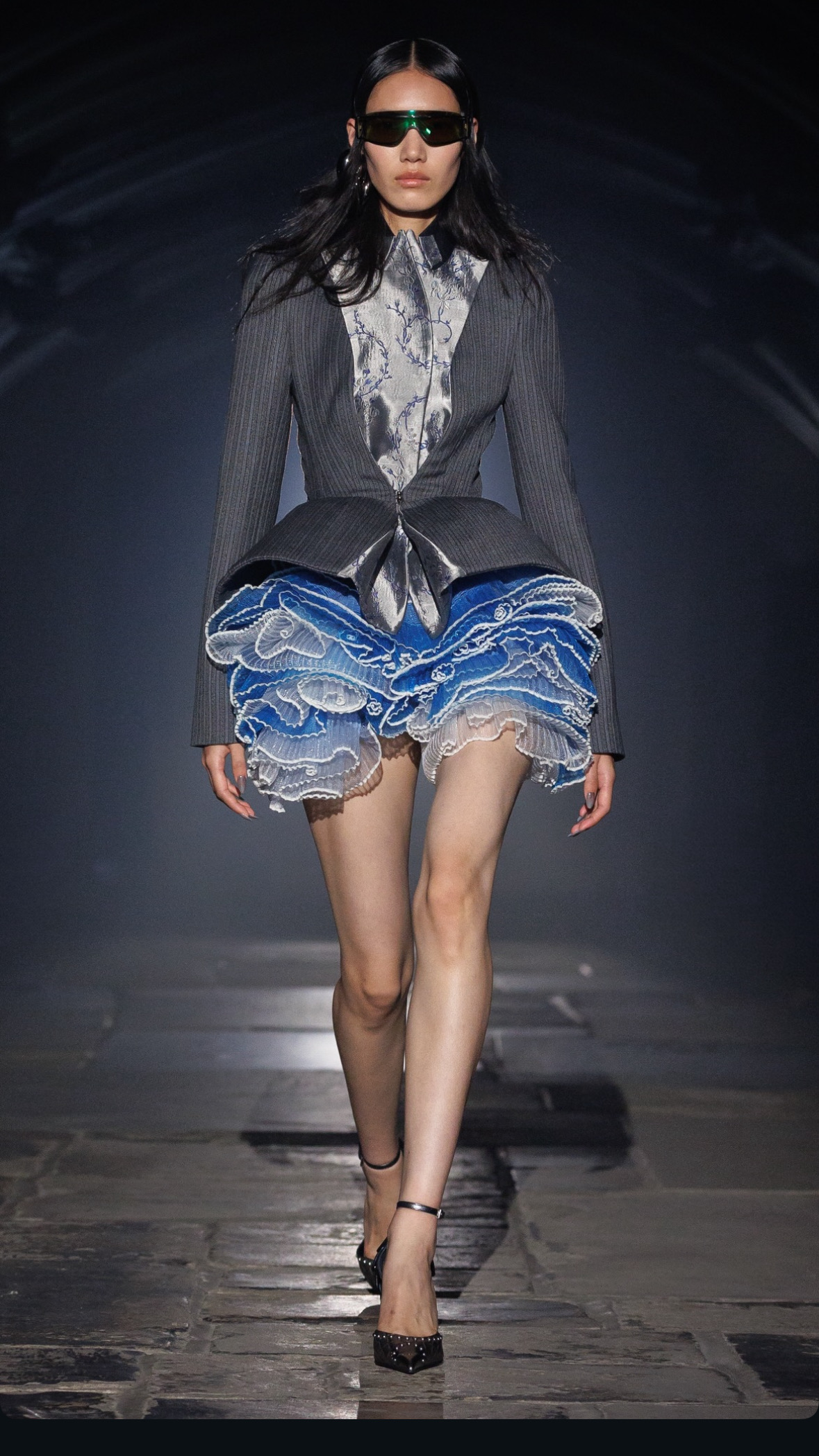 McQueen Comes Home: Spring/Summer 2027 and the Return of Rebellion Vanity Teen McQueen Comes Home: Spring/Summer 2027 and the Return of Rebellion McQueen Comes Home: Spring/Summer 2027 and the Return of Rebellion Vanity Teen