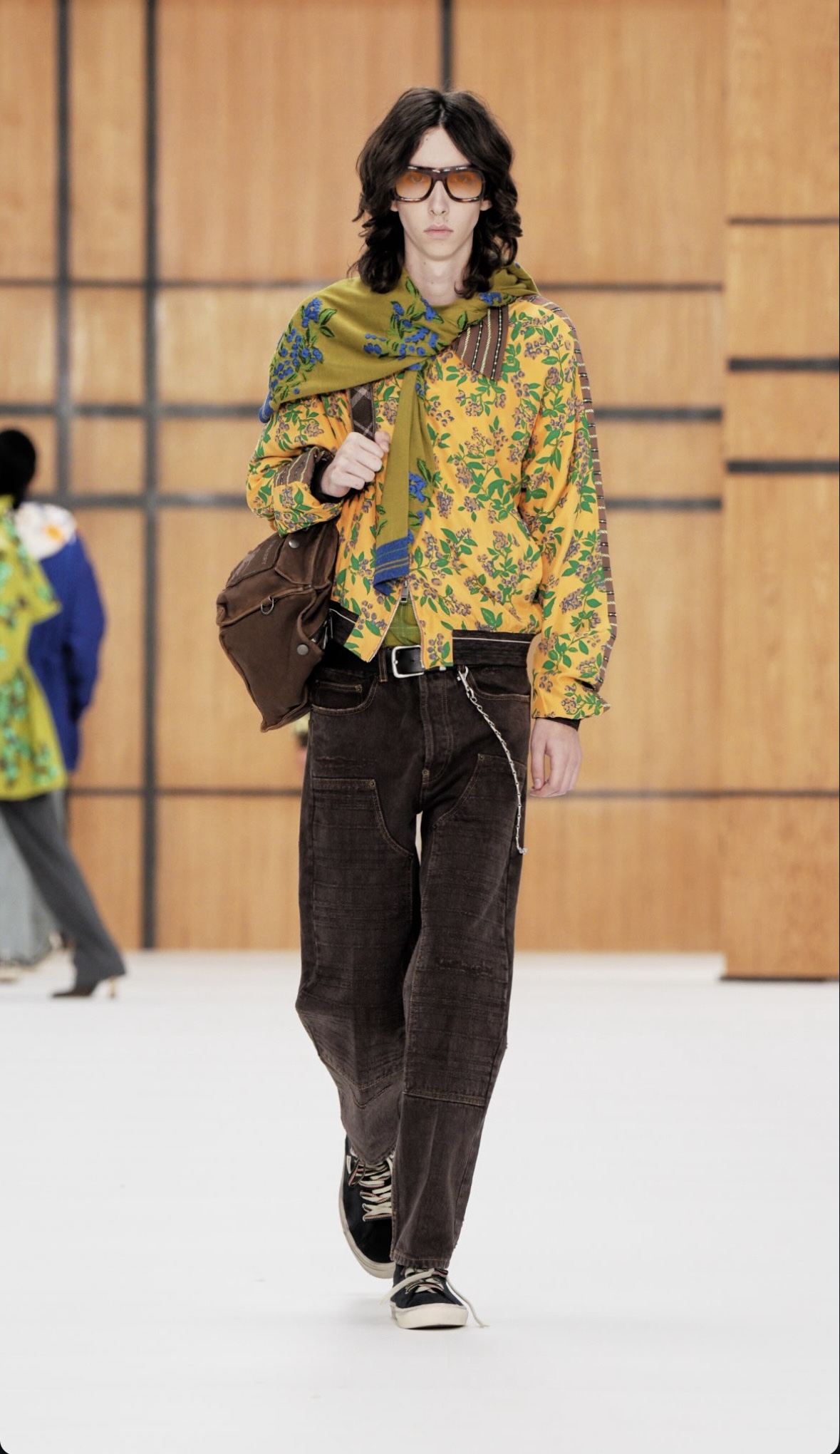 BURBERRY SS27 - WHEN HERITAGE STOPS BEHAVING Vanity Teen BURBERRY SS27 - WHEN HERITAGE STOPS BEHAVING BURBERRY SS27 - WHEN HERITAGE STOPS BEHAVING Vanity Teen