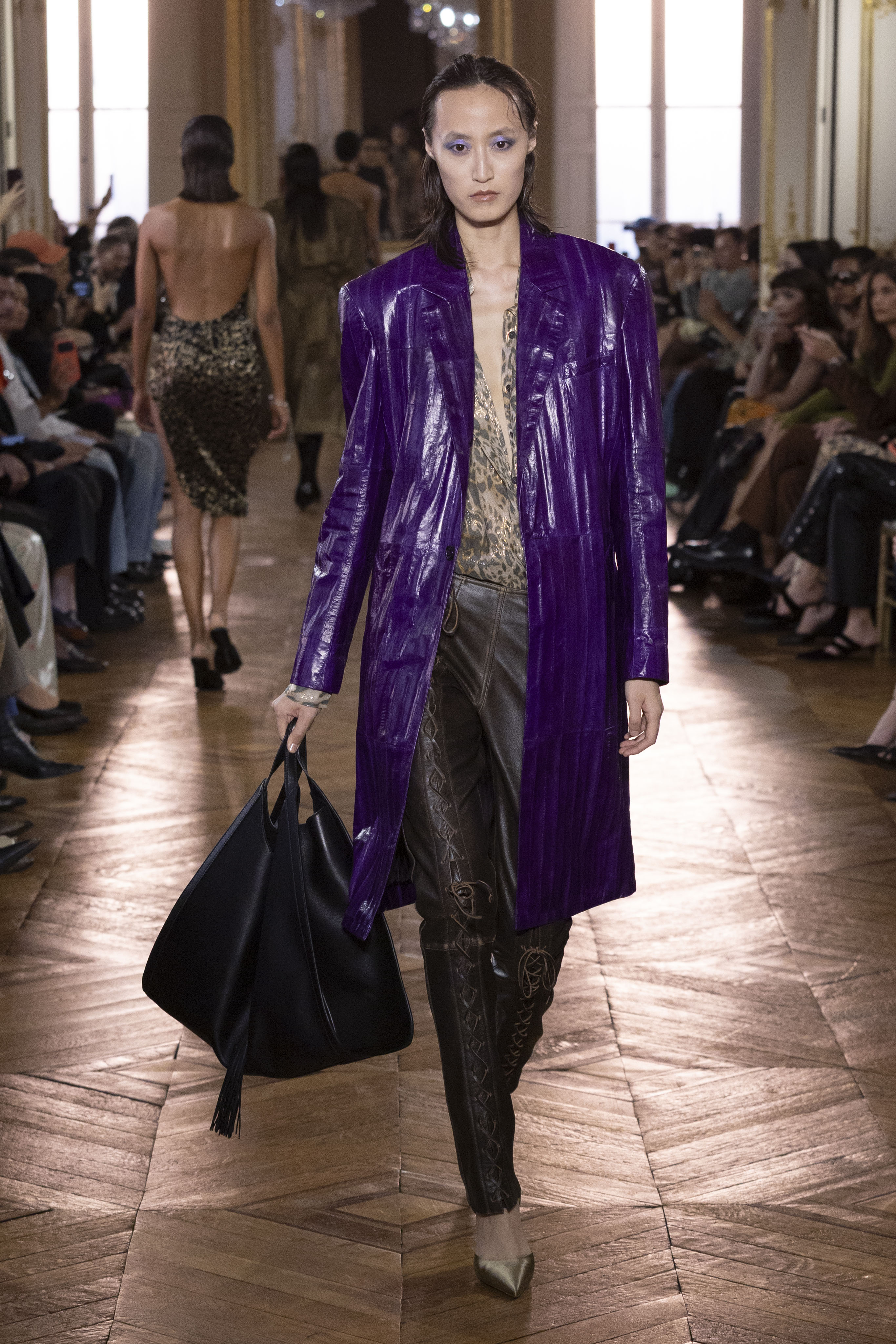 BALMAIN SS27 - COUTURE GOES WEST Vanity Teen BALMAIN SS27 - COUTURE GOES WEST BALMAIN SS27 - COUTURE GOES WEST Vanity Teen