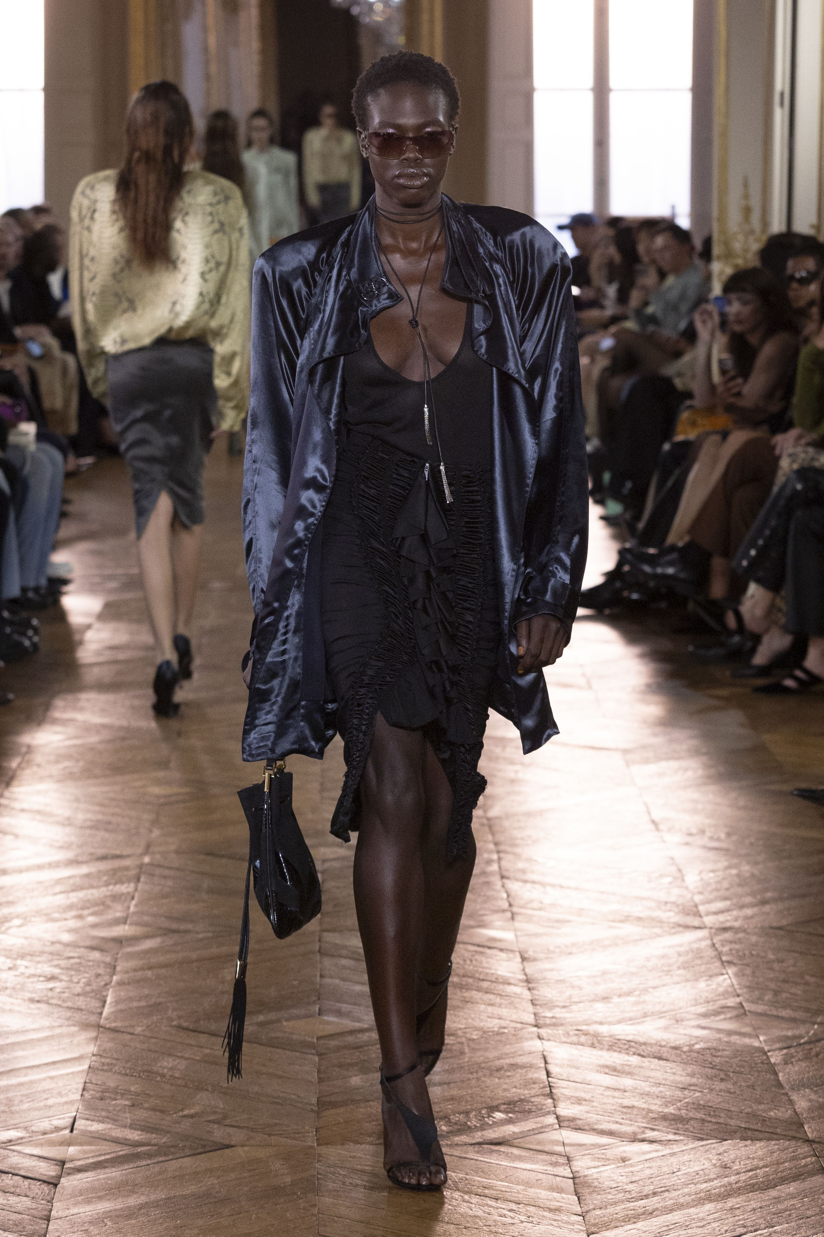 BALMAIN SS27 - COUTURE GOES WEST Vanity Teen BALMAIN SS27 - COUTURE GOES WEST BALMAIN SS27 - COUTURE GOES WEST Vanity Teen
