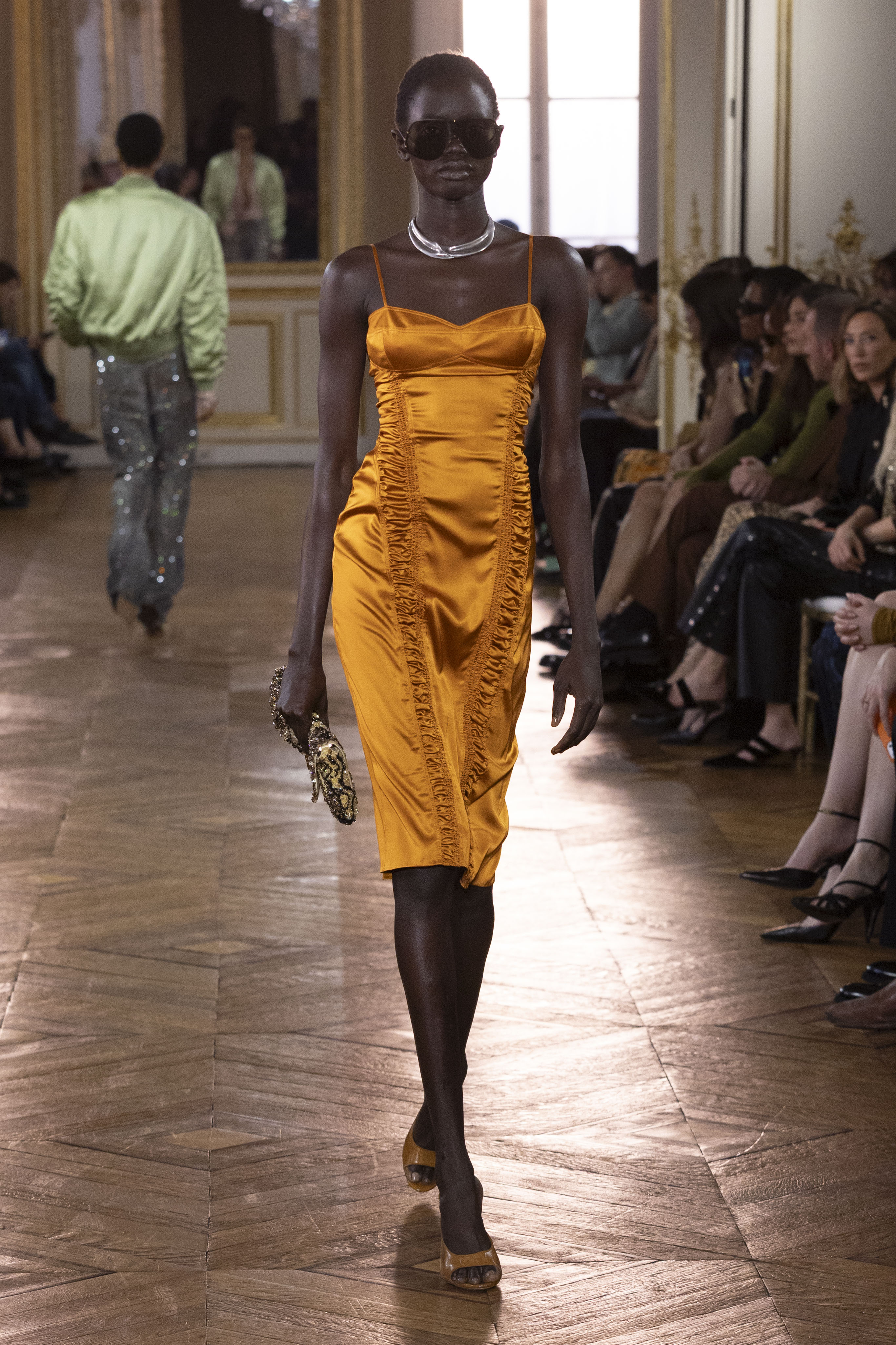 BALMAIN SS27 - COUTURE GOES WEST Vanity Teen BALMAIN SS27 - COUTURE GOES WEST BALMAIN SS27 - COUTURE GOES WEST Vanity Teen