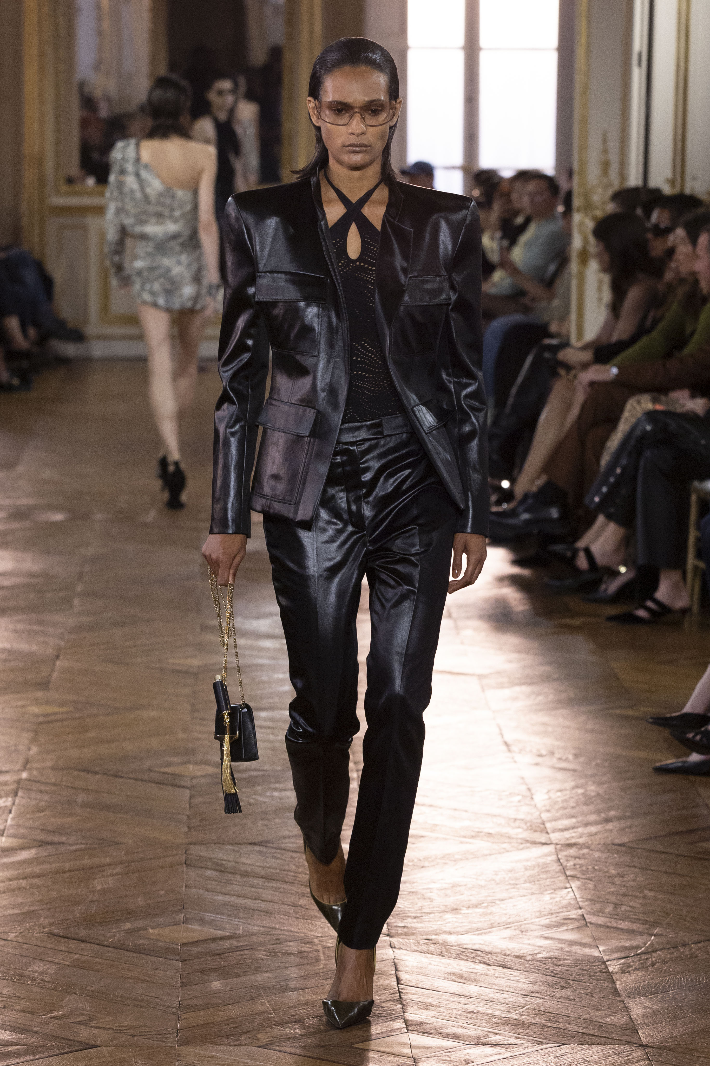 BALMAIN SS27 - COUTURE GOES WEST Vanity Teen BALMAIN SS27 - COUTURE GOES WEST BALMAIN SS27 - COUTURE GOES WEST Vanity Teen